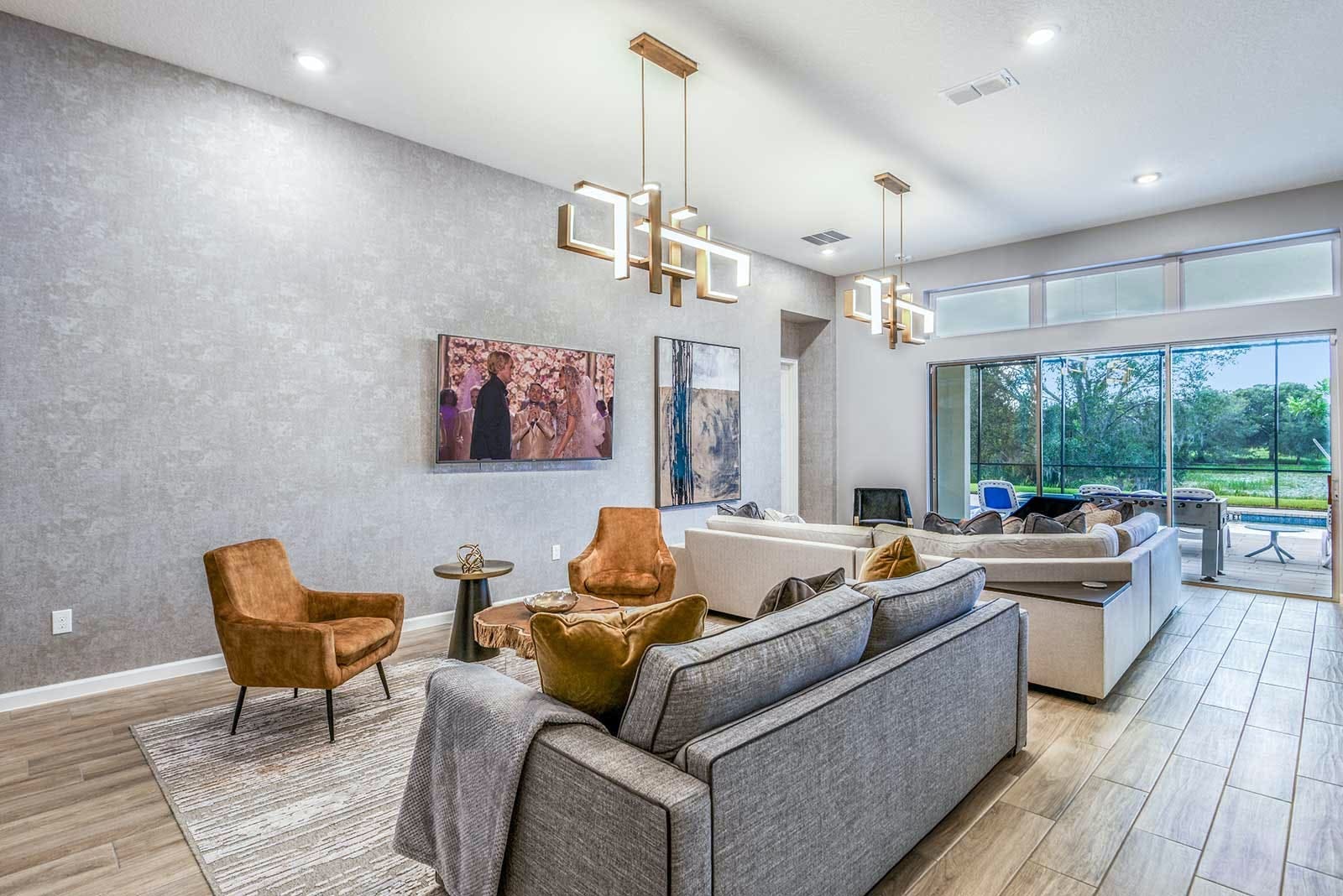 House Sabal Polk County: Luxury 12-Bedroom House with Pool and Tennis Court, Polk County