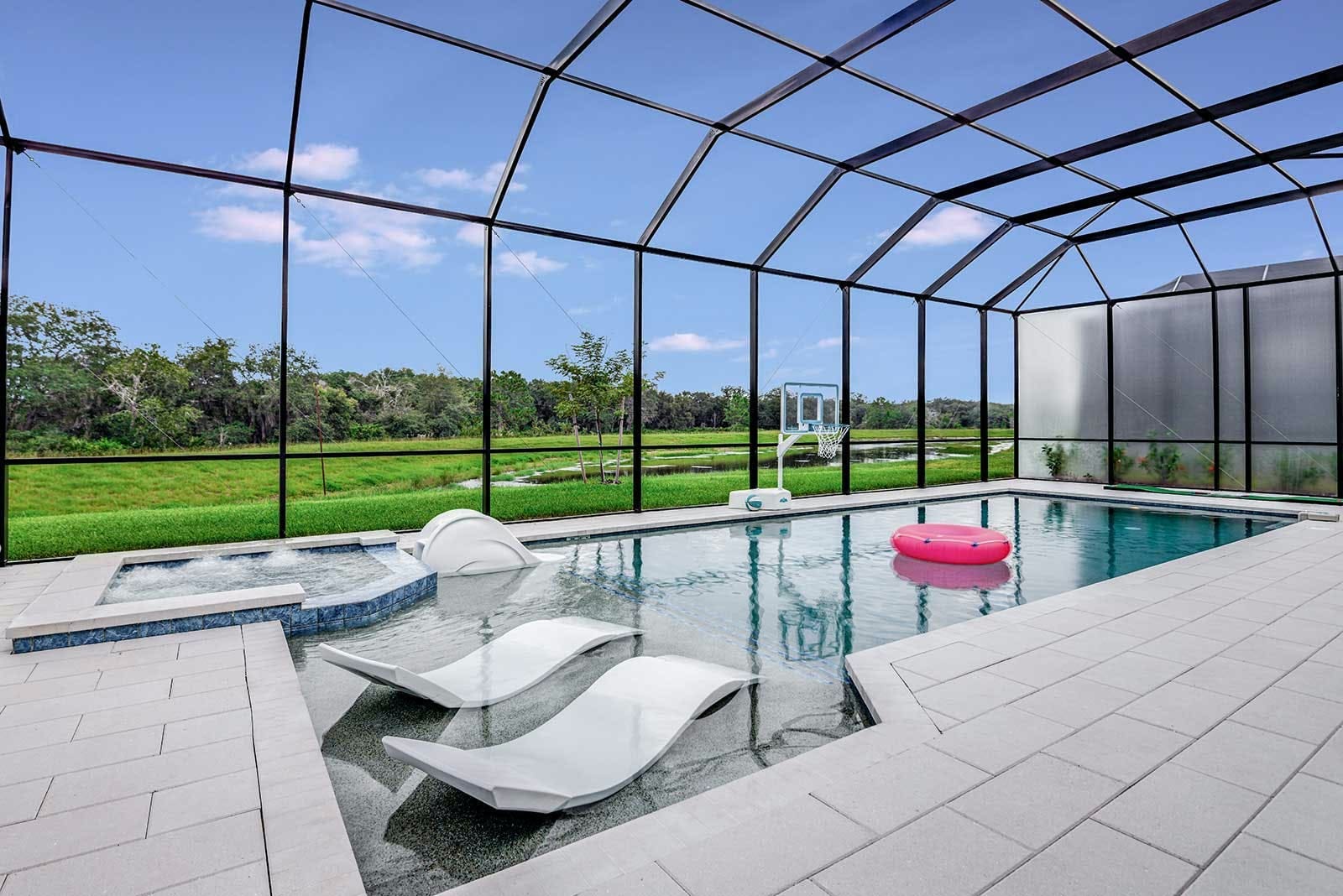 House Sabal Polk: Expansive 11-Bedroom Villa with Seaview and Pool, Polk County