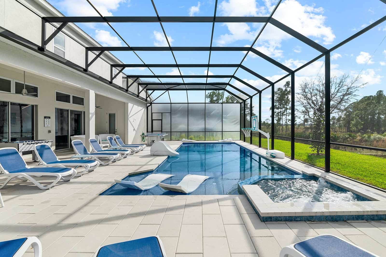 House Sabal Polk Florida 21: Luxury 11-Bedroom Villa with Pool and Gym, Polk County