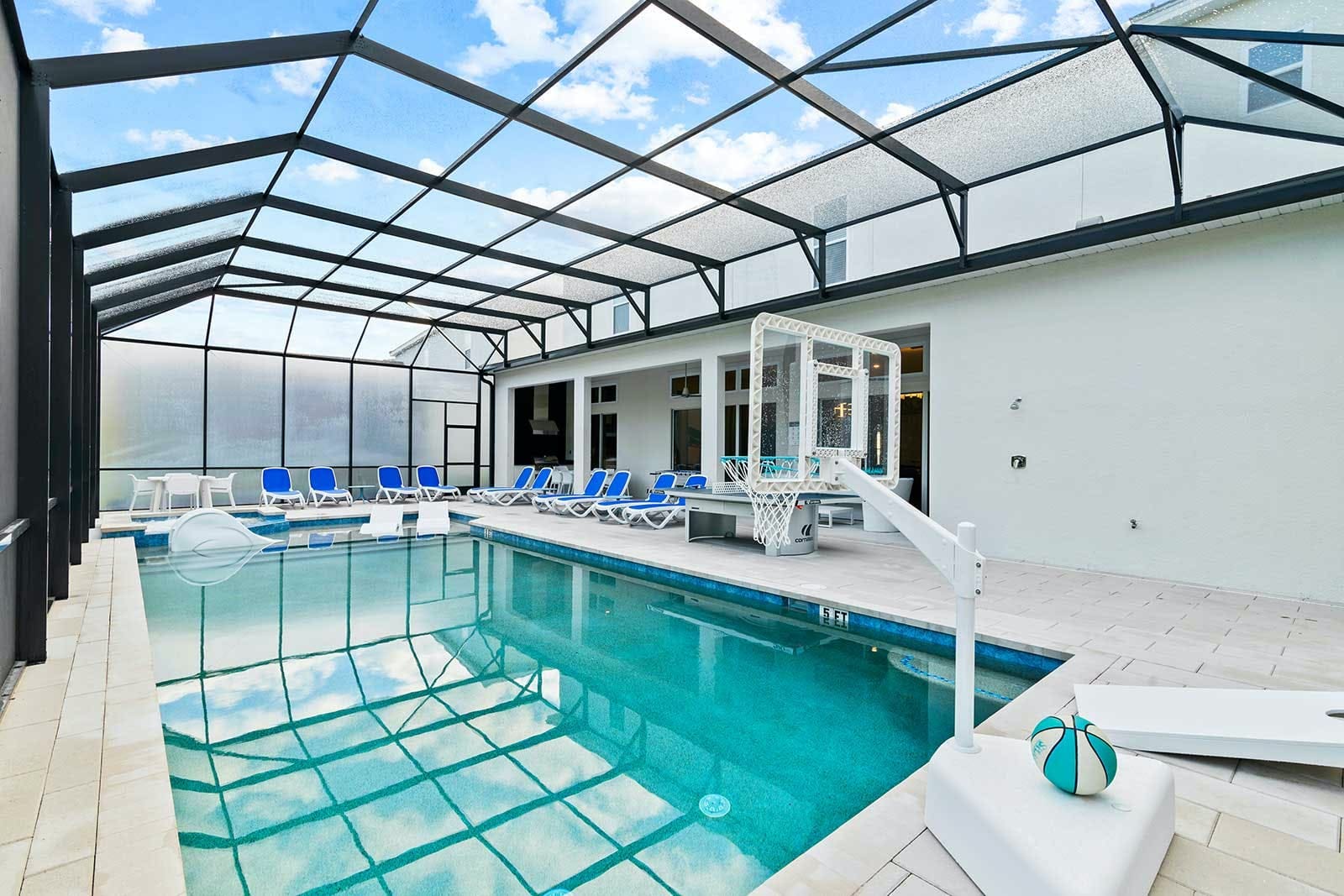 House Sabal Polk Florida 7: 11-Bedroom Luxury Villa with Pool and Gym, Polk County