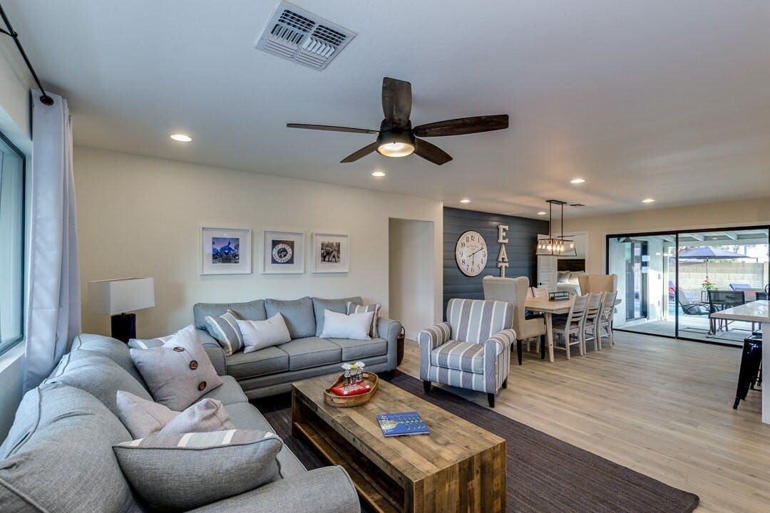 House Saguar Scottsdale: Luxury 4-Bedroom Villa with Pool and Hot Tub, Scottsdale