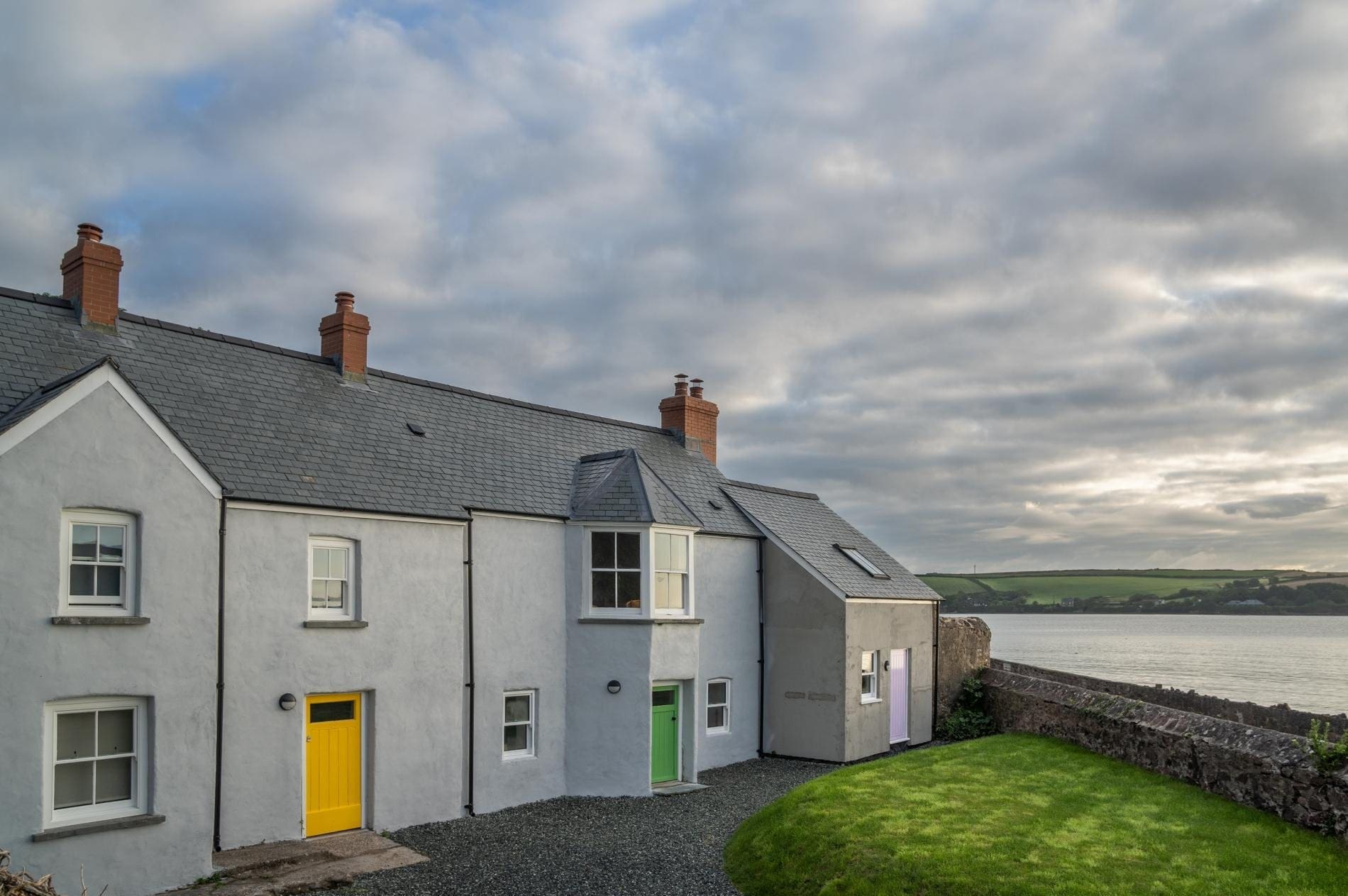 House SaintBride Dale: Spacious 7-Bedroom Apartment with Seaviews, Pembrokeshire Coast