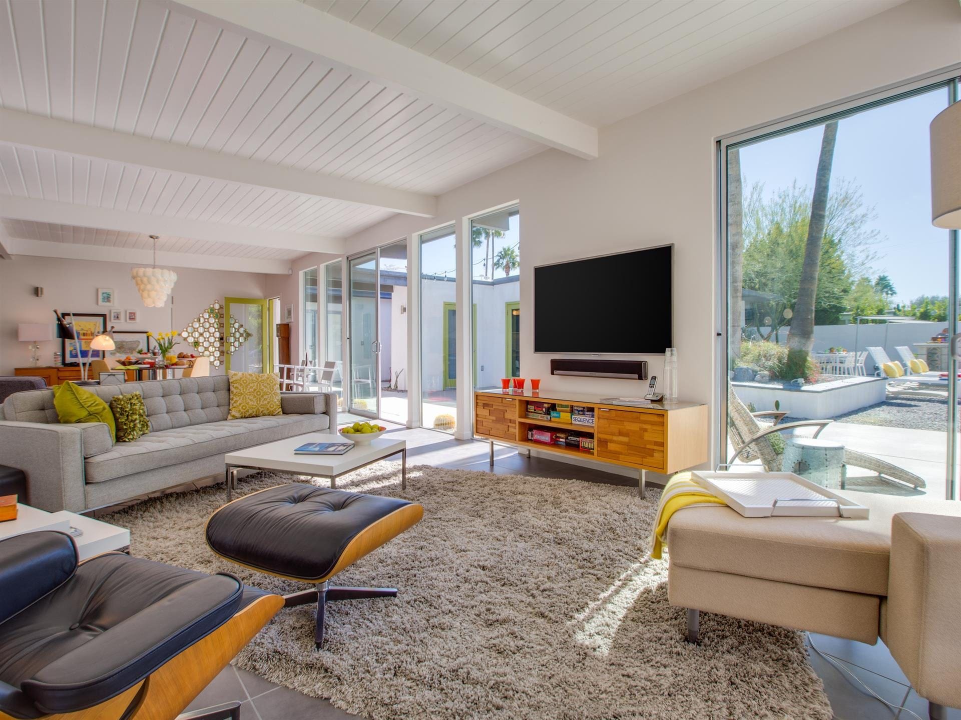 House San Jacinto CathedralCity Cathedral City: Luxury 4-Bedroom Apartment with Private Pool, Palm Springs