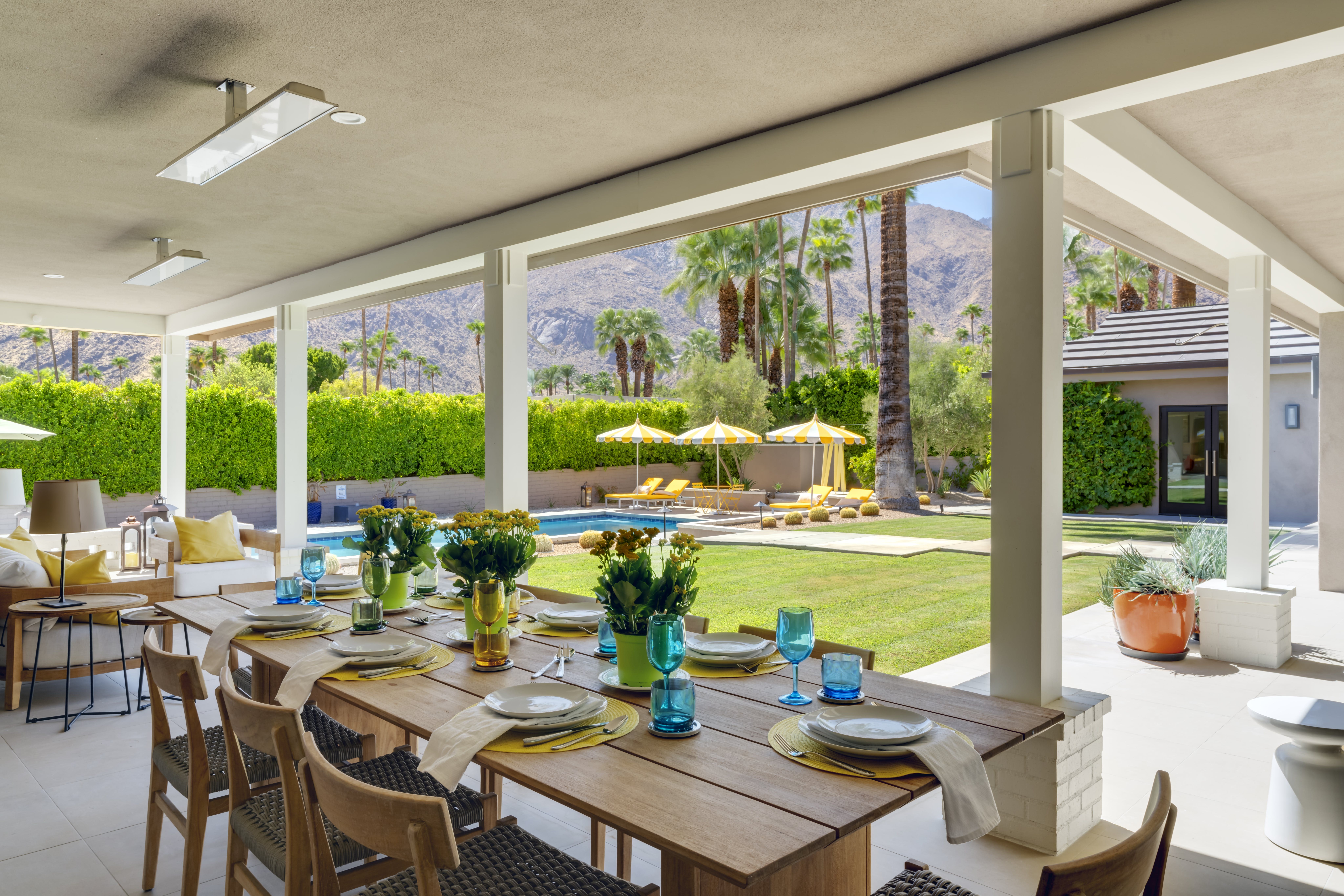 House SanJacinto CathedralCity Cathedral City 6: 5-Bedroom Luxury Apartment with Pool and Hot Tub, Palm Springs