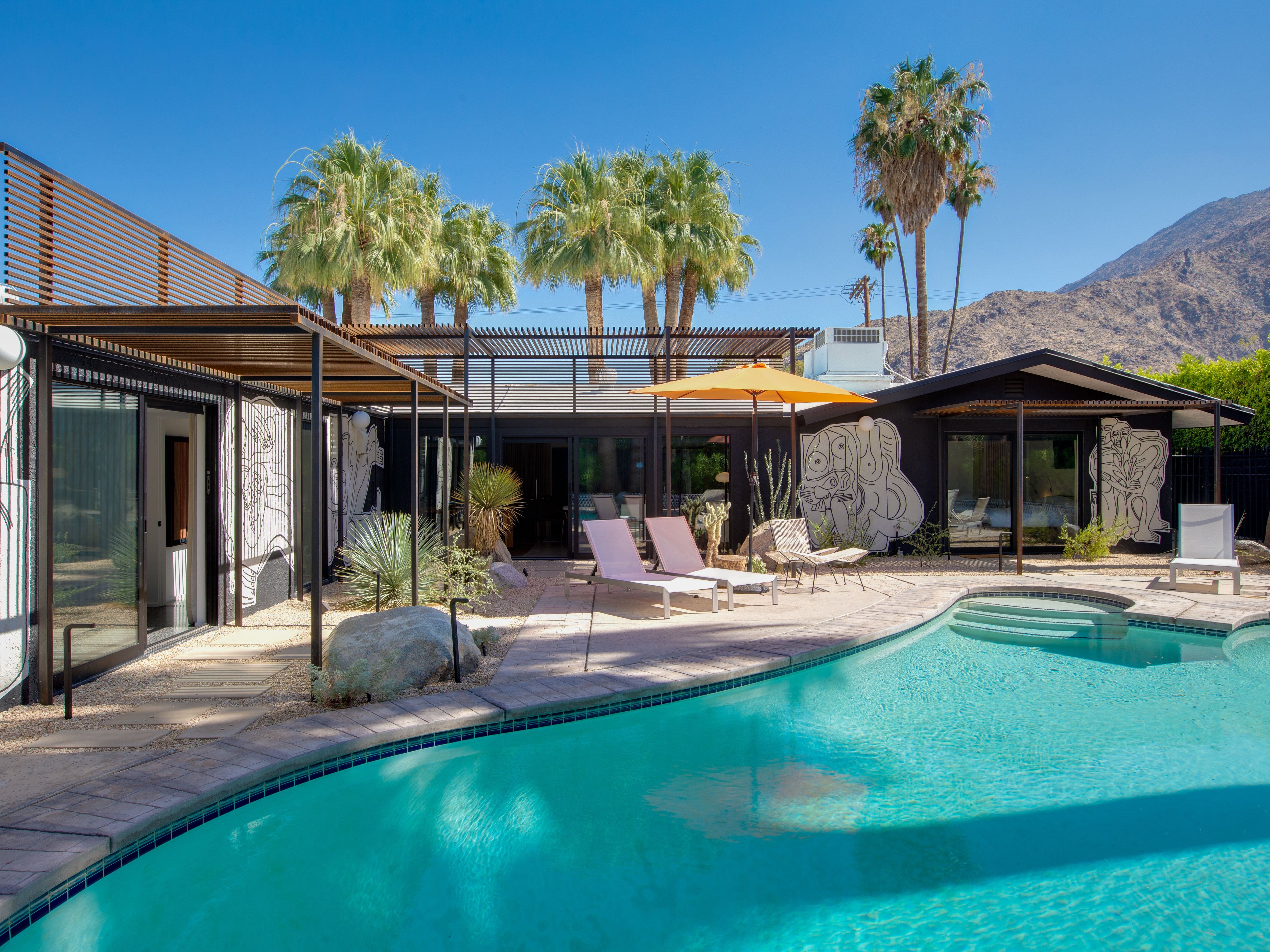 House SanJacinto CathedralCity: Luxury 4-Bedroom Villa with Pool and Mountain Views, Palm Springs