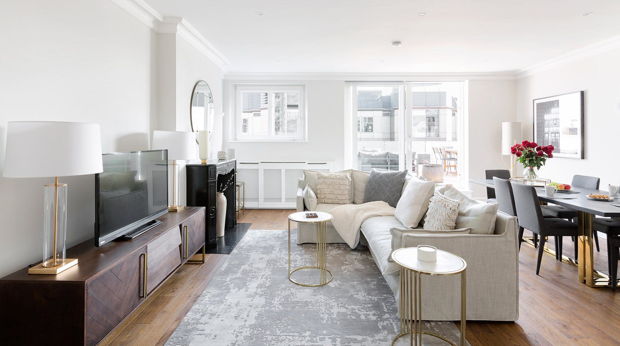 House Savile StJames: Luxurious 2-Bedroom Apartment with Rooftop Terrace, St. James’s