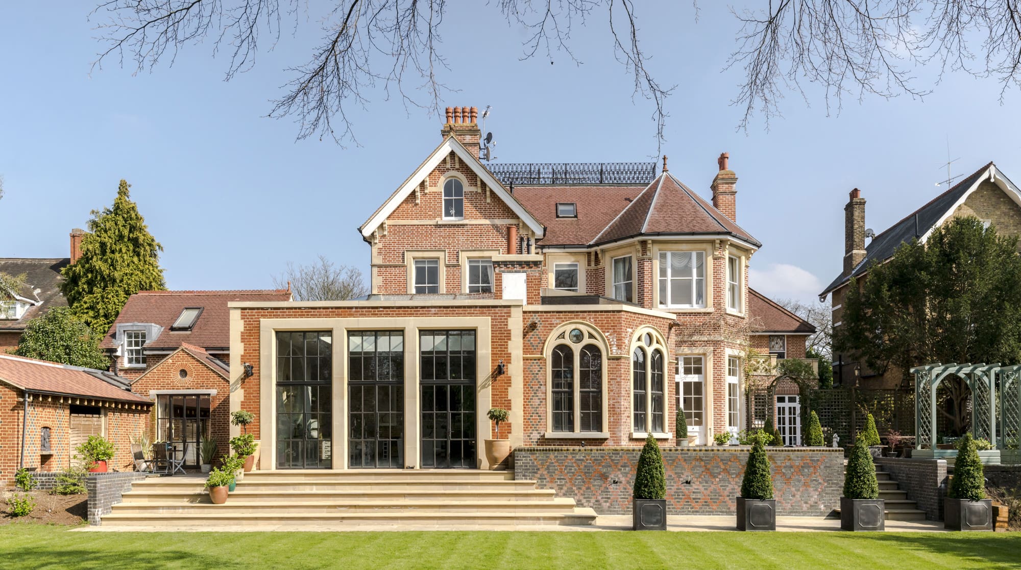 House Severndroog Eltham: Luxury 8-Bedroom House with Sauna and Garden, Eltham