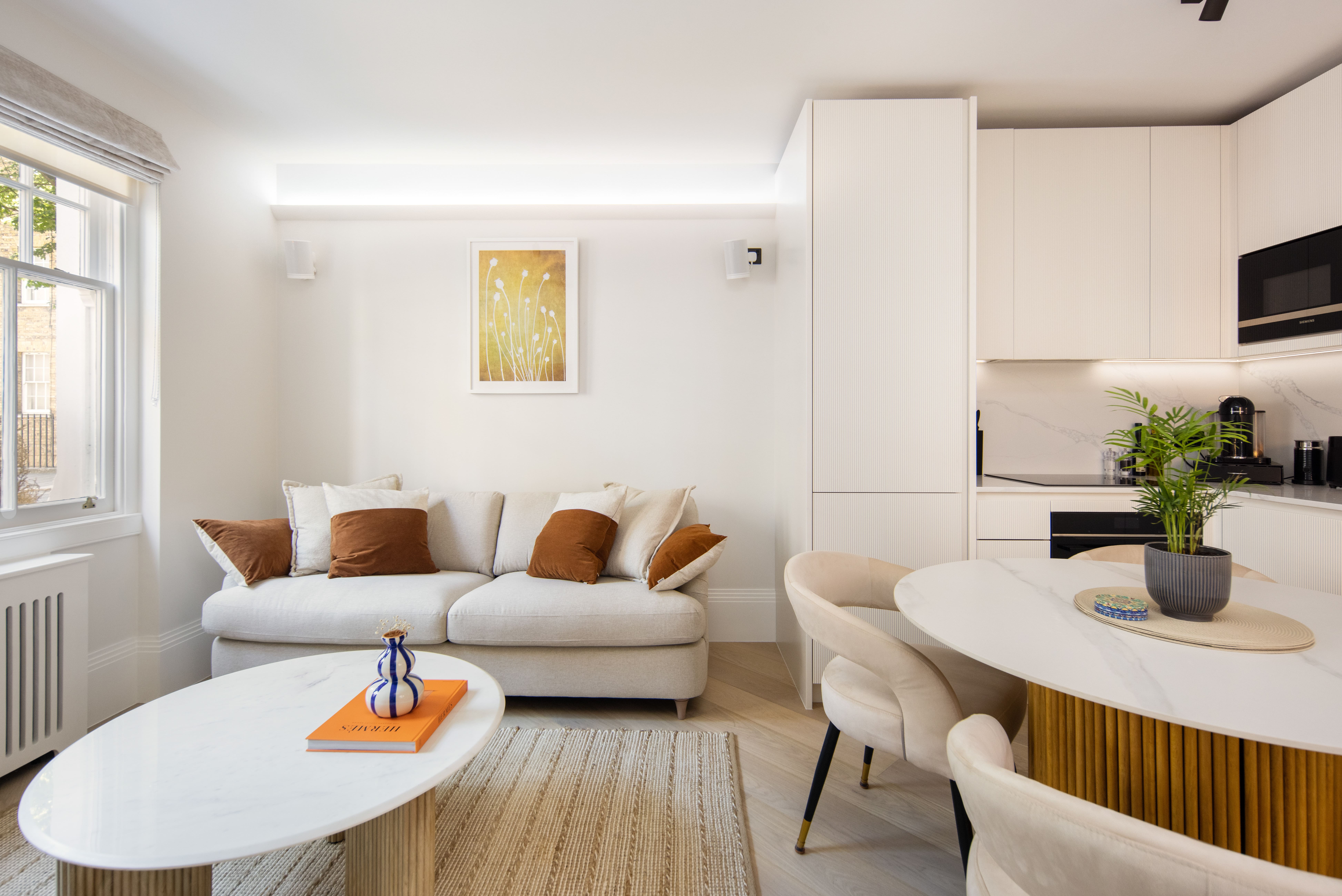 House Shepherd Mayfair Mayfair 2: Luxury 2-Bedroom Apartment Perfect for Families, Mayfair