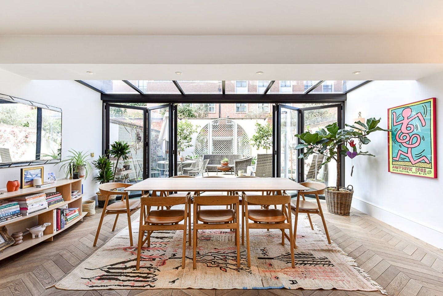 House Sloane Chelsea Chelsea 3: Luxury 4-Bedroom Apartment with Family-Friendly Amenities, Chelsea