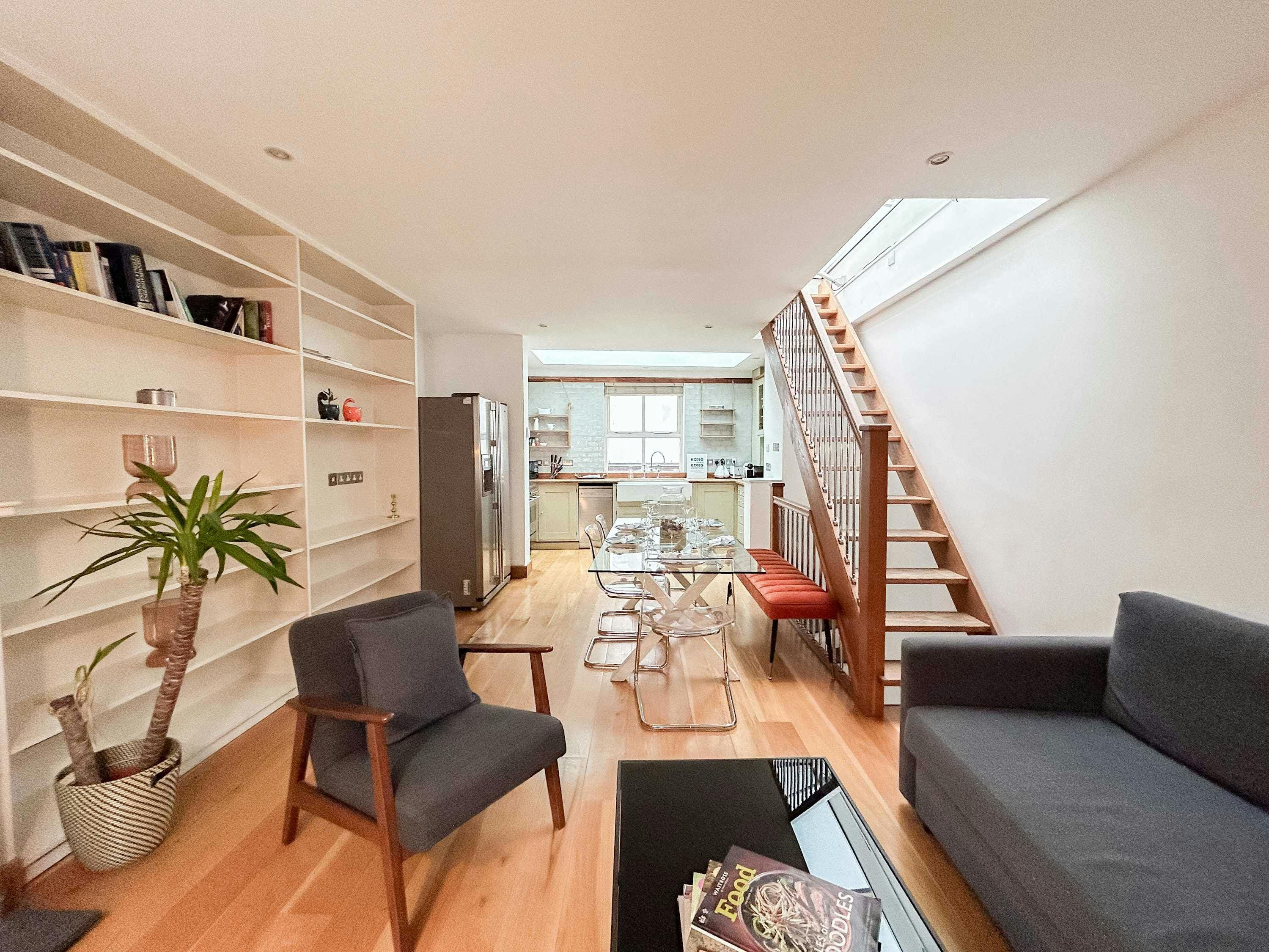 House Sloane Chelsea: Chic 2-Bedroom Luxury House with Family-Friendly Features, Chelsea