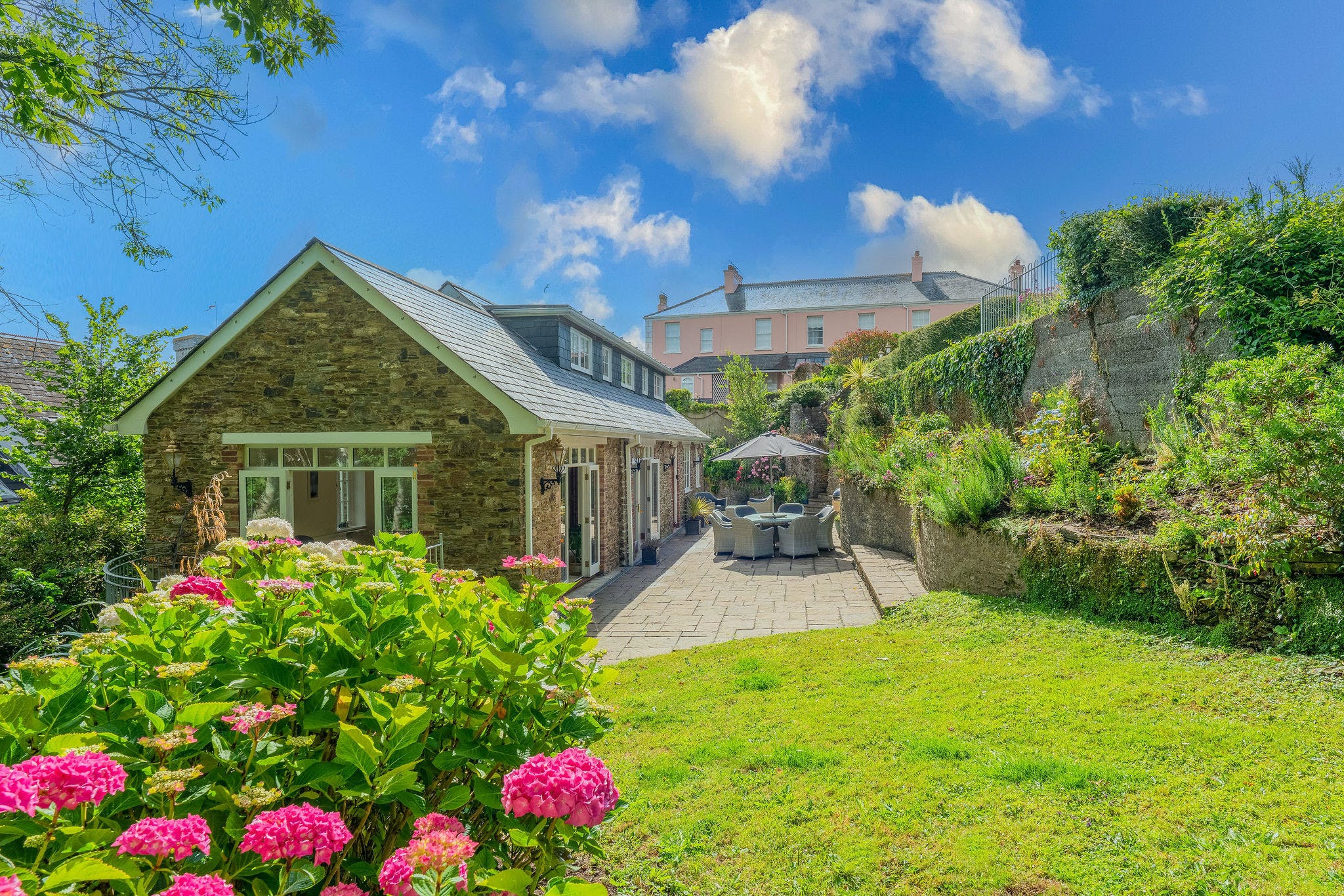 House Snapes Salcombe: Spacious 4-Bedroom Apartment with Seaview, Salcombe