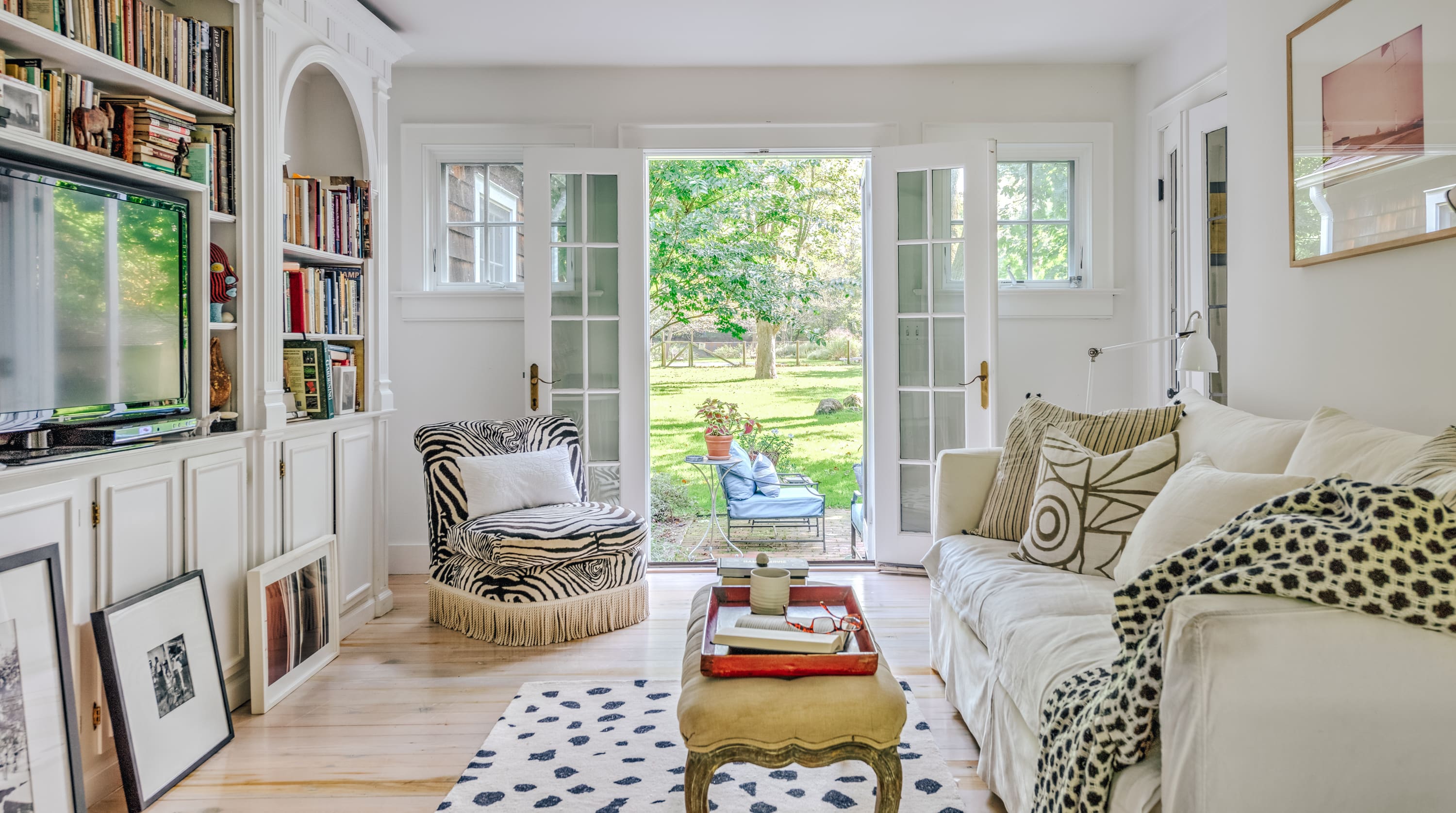 House Springs Amagansett: Luxury 3-Bedroom Villa with Pool and Sea Views, The Hamptons