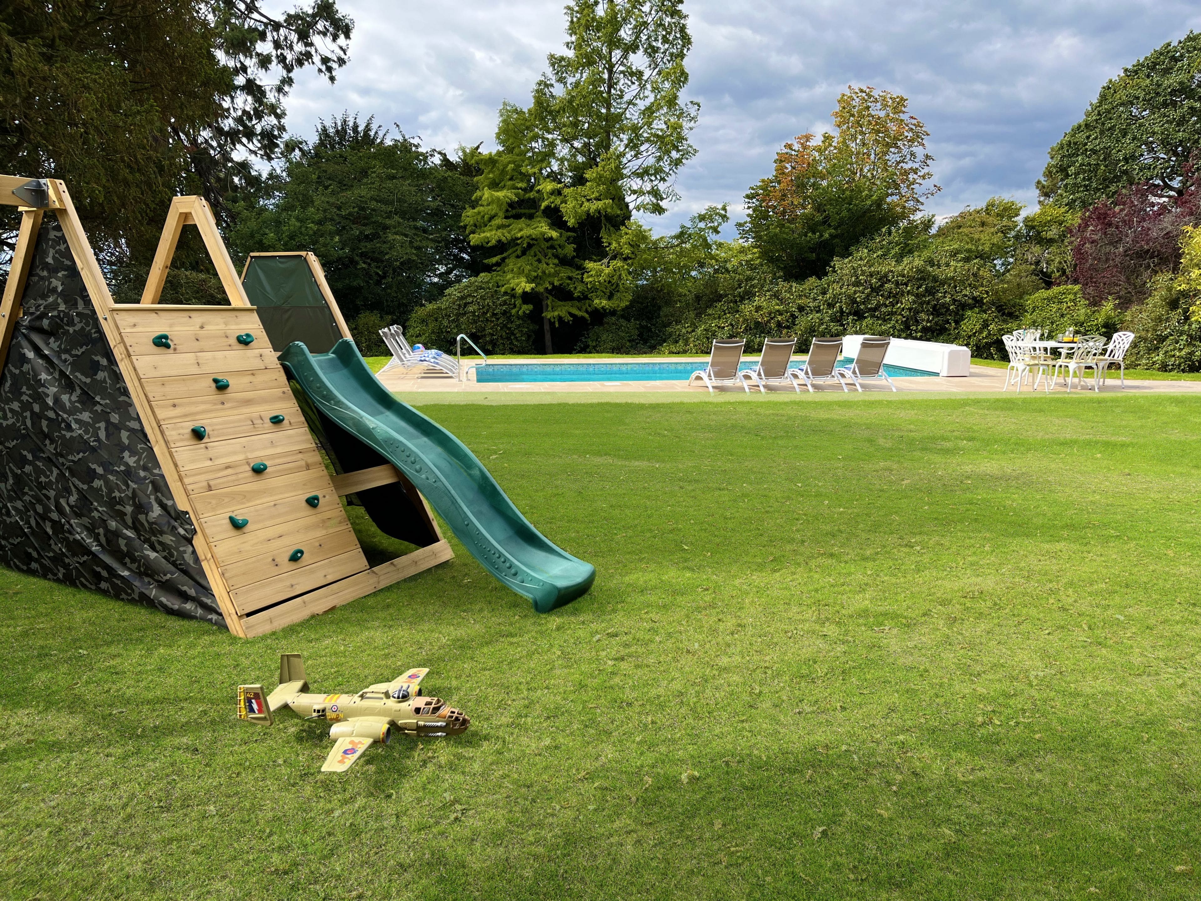 House Stiperstones Shropshire: Opulent 7-Bedroom House with Private Pool, Shropshire Hills