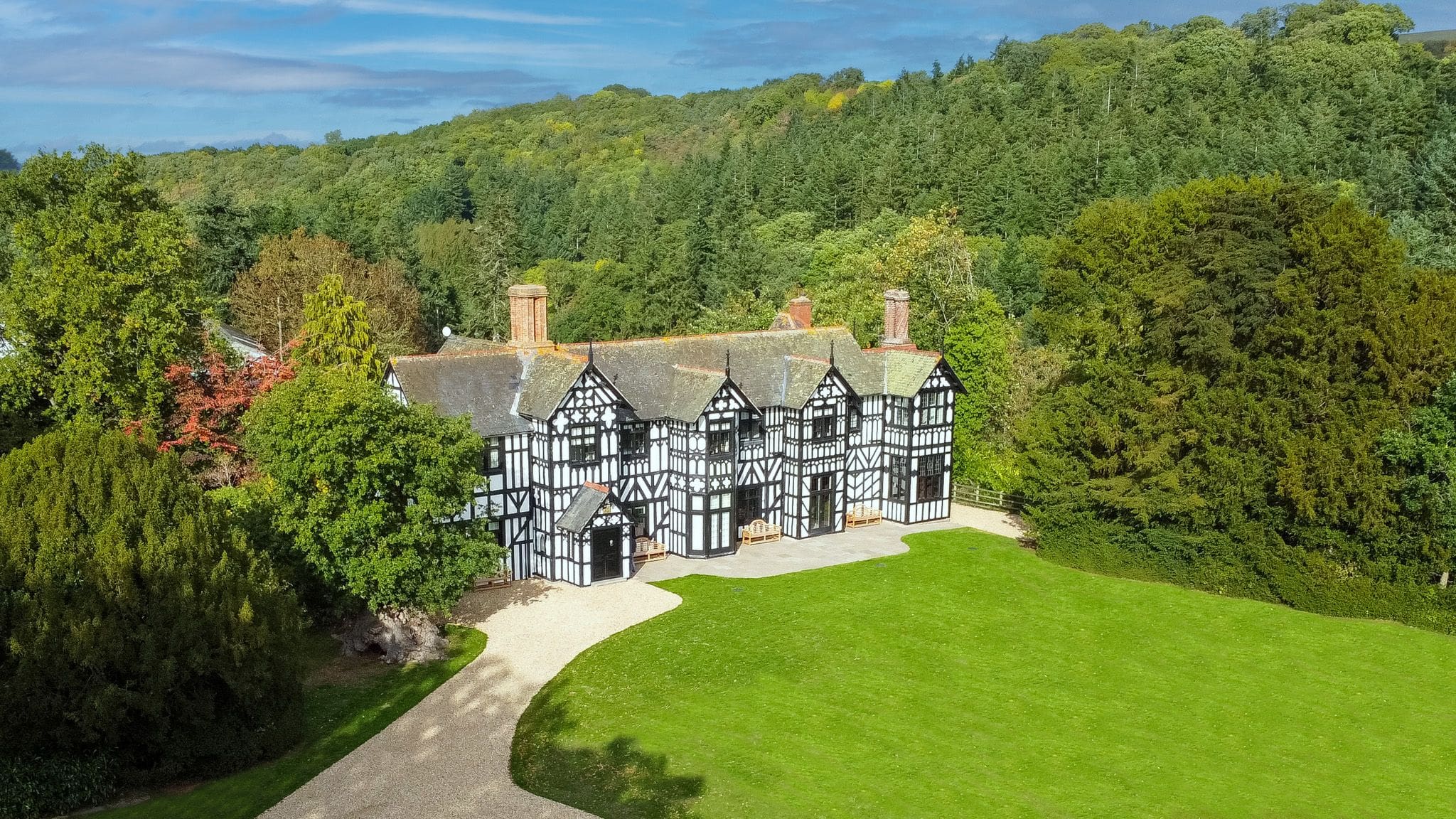House Stiperstones Shropshire: Opulent 7-Bedroom House with Private Pool, Shropshire Hills