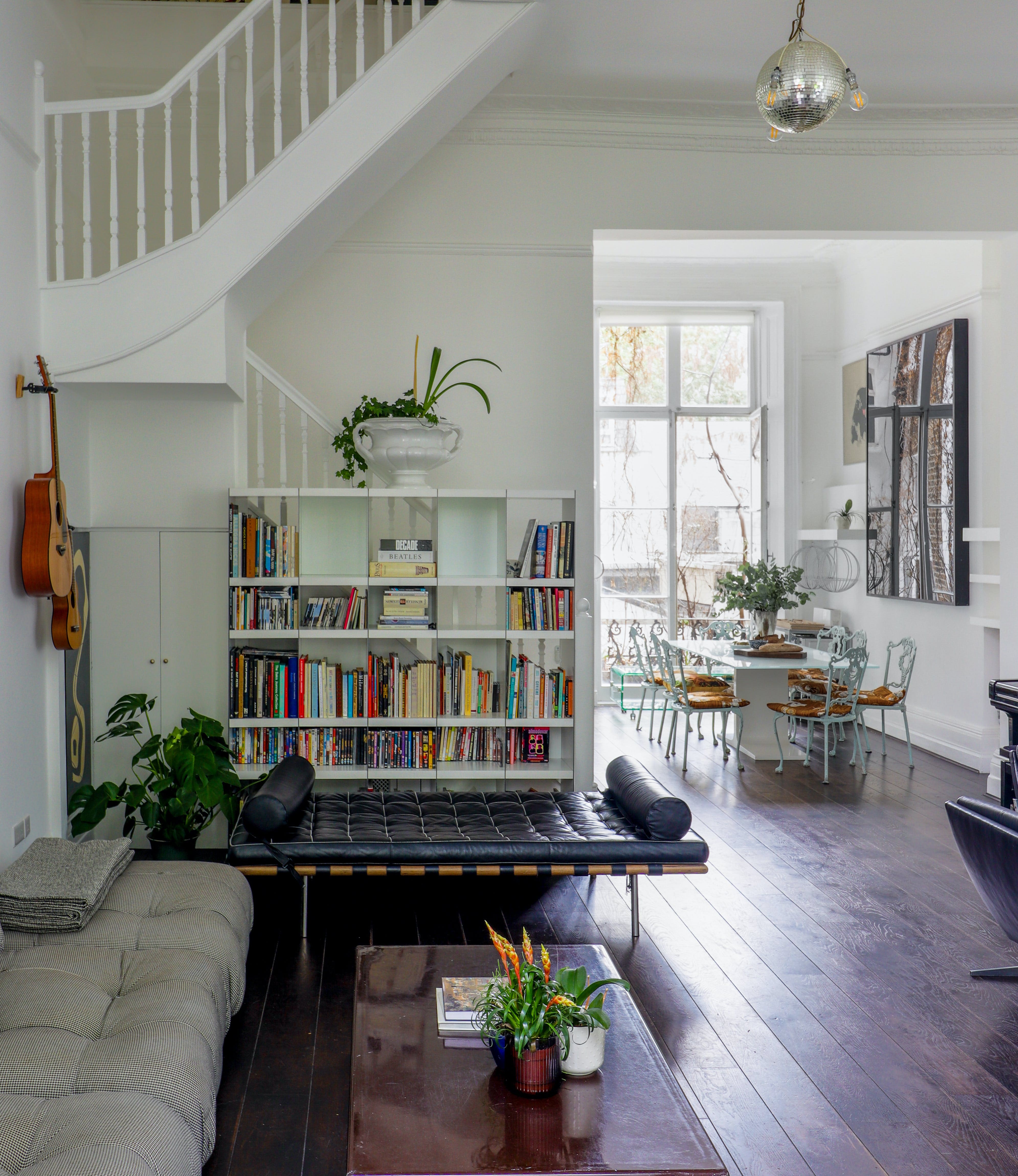 House Sutherland Bayswater: Charming 2-Bedroom Apartment for Families and Pets, Bayswater