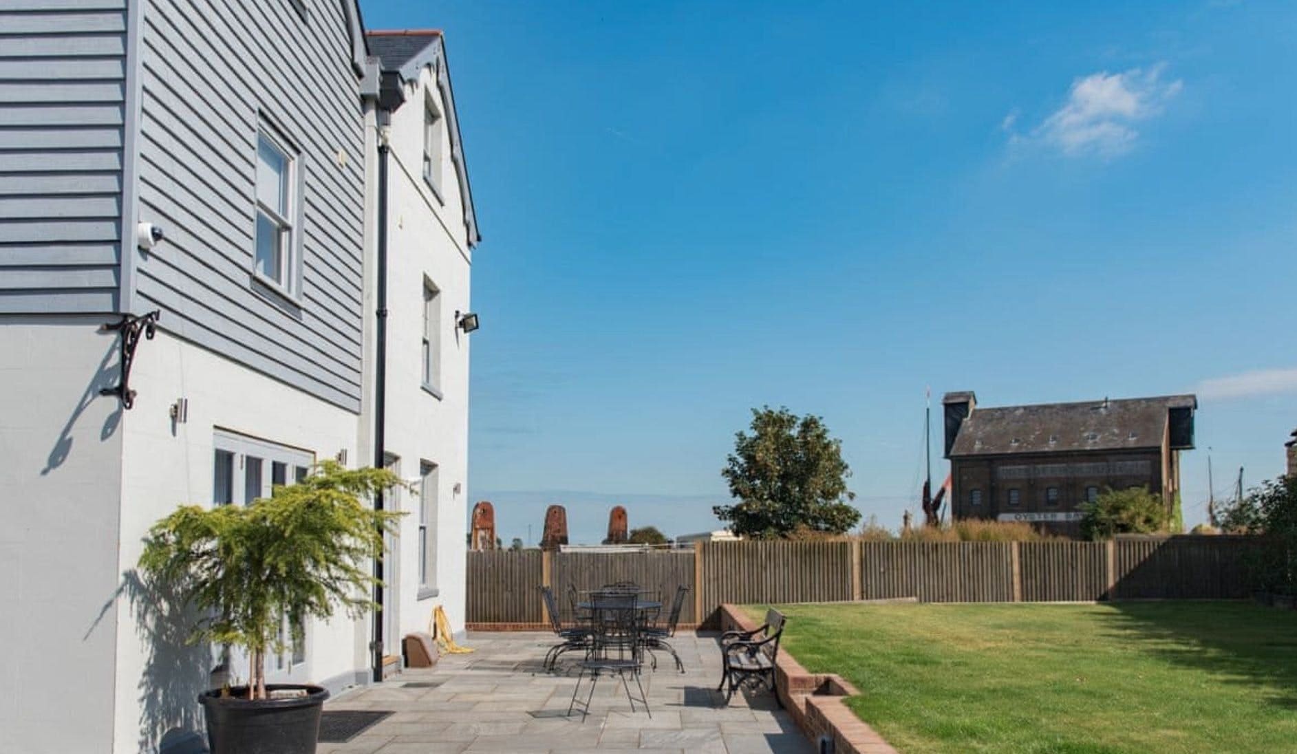 House Swale Whitstable: Spacious 9-Bedroom Family-Friendly Apartment, Whitstable