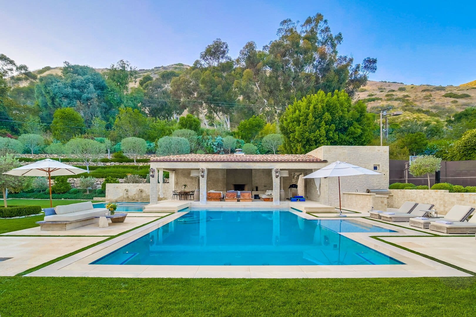 House Sycamore Malibu Malibu 2: Opulent 8-Bedroom Golf Villa with Stunning Seaviews, Malibu