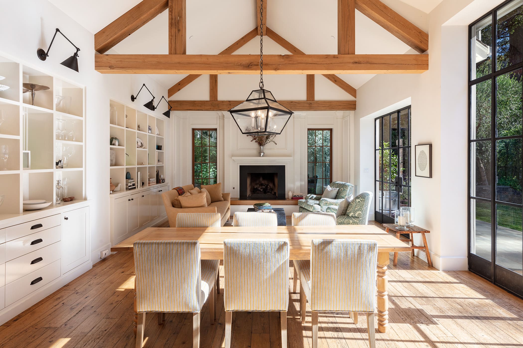 House Tamalpais North Beach: Luxury 4-Bedroom Apartment for Families, Marin County