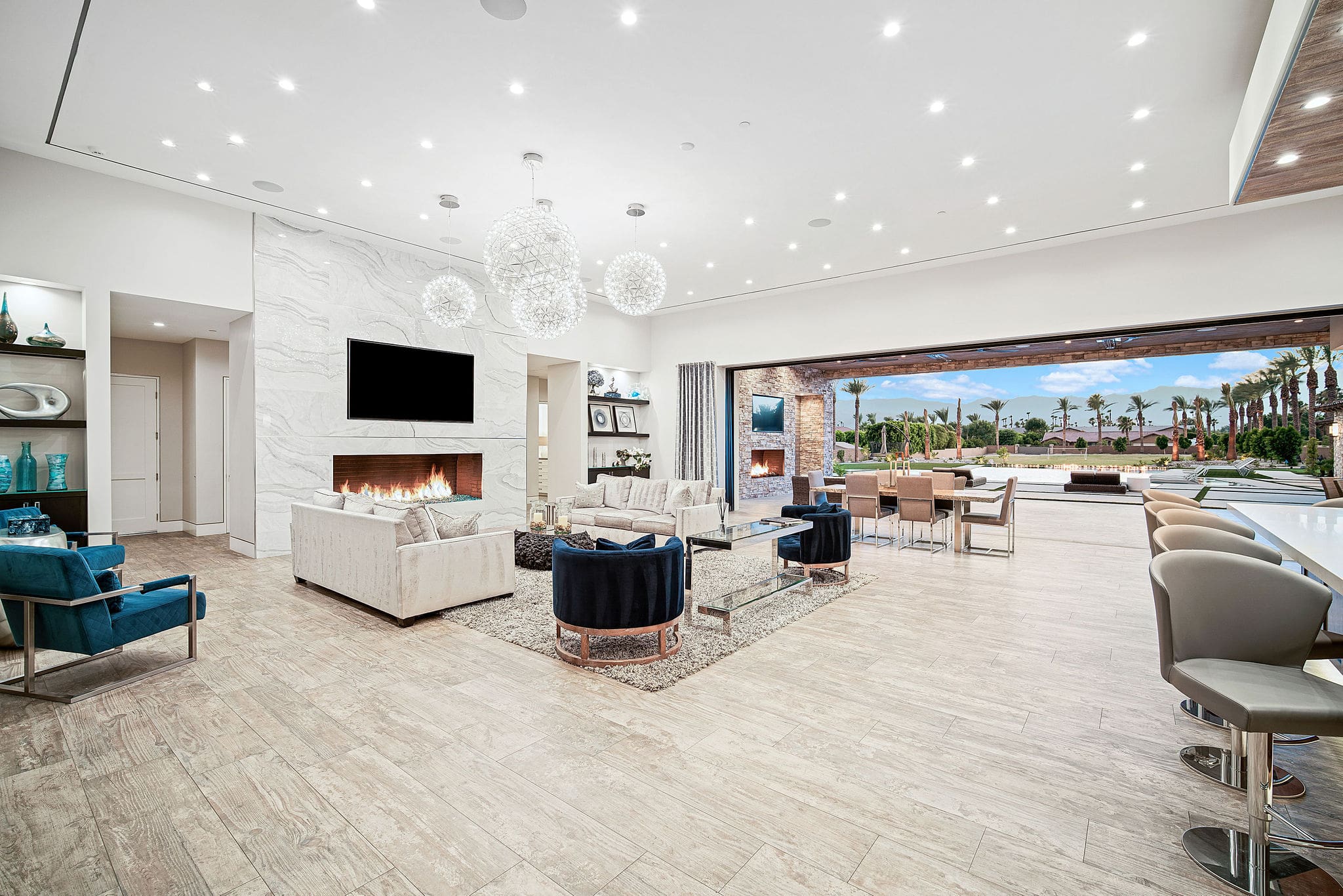 House Tamarisk Indian Wells: Spacious 6-Bedroom Luxury Apartment with Pool, Palm Springs