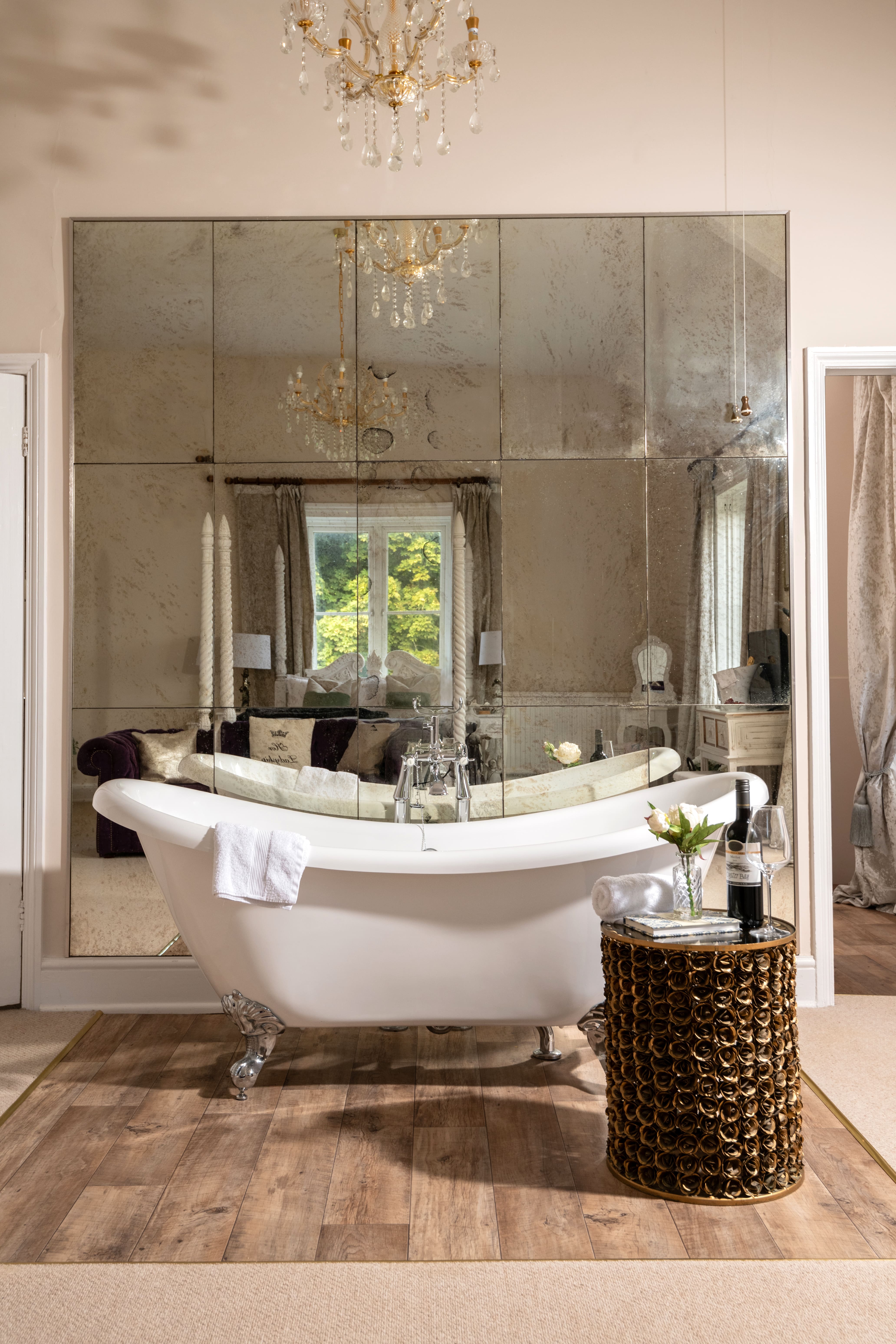 House Tarrant Blandford: 8-Bedroom Luxury Apartment with Pool and Tennis Court, Dorset