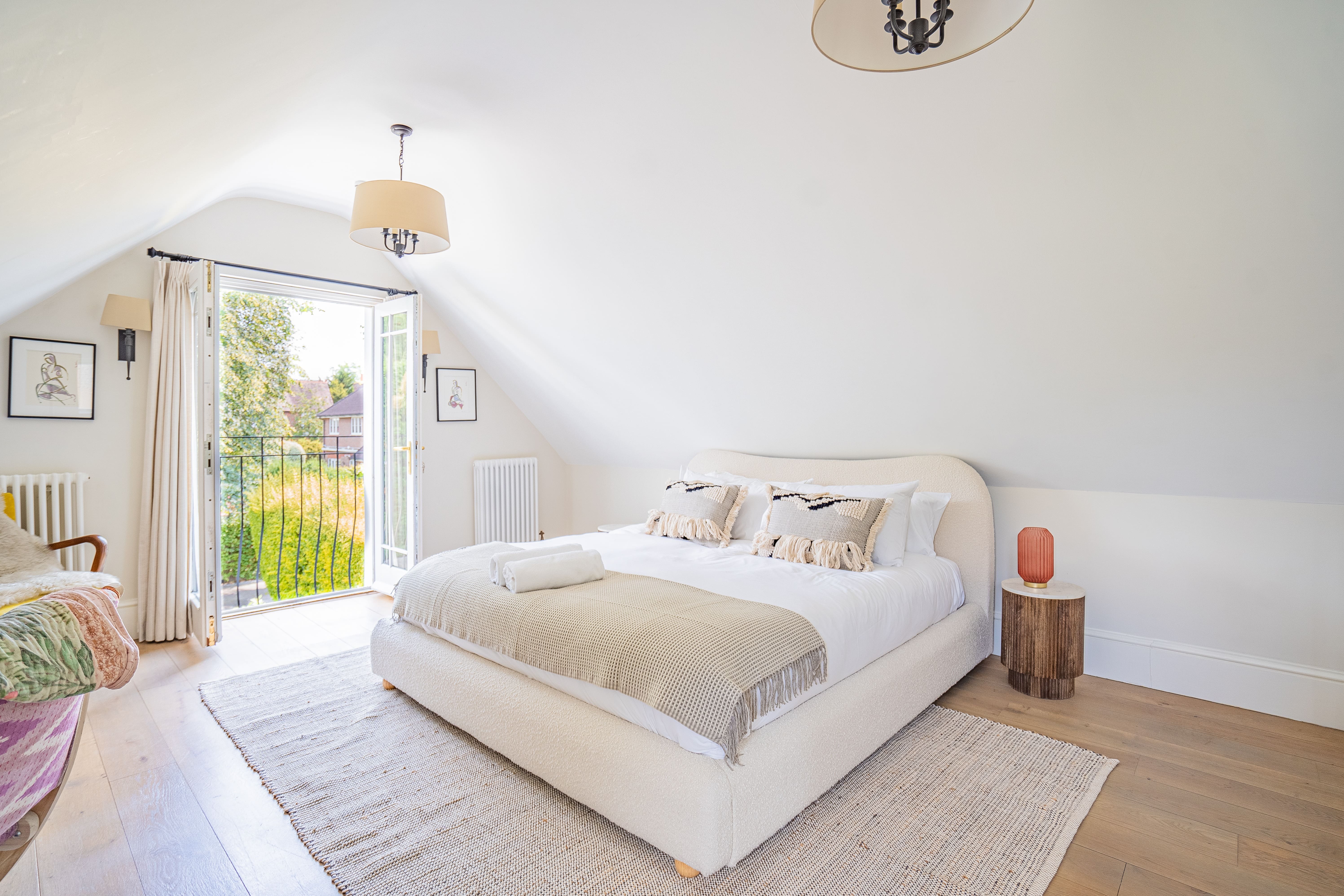 House Thames Windsor Windsor: Elegant 5-Bedroom Townhouse for Families, Windsor