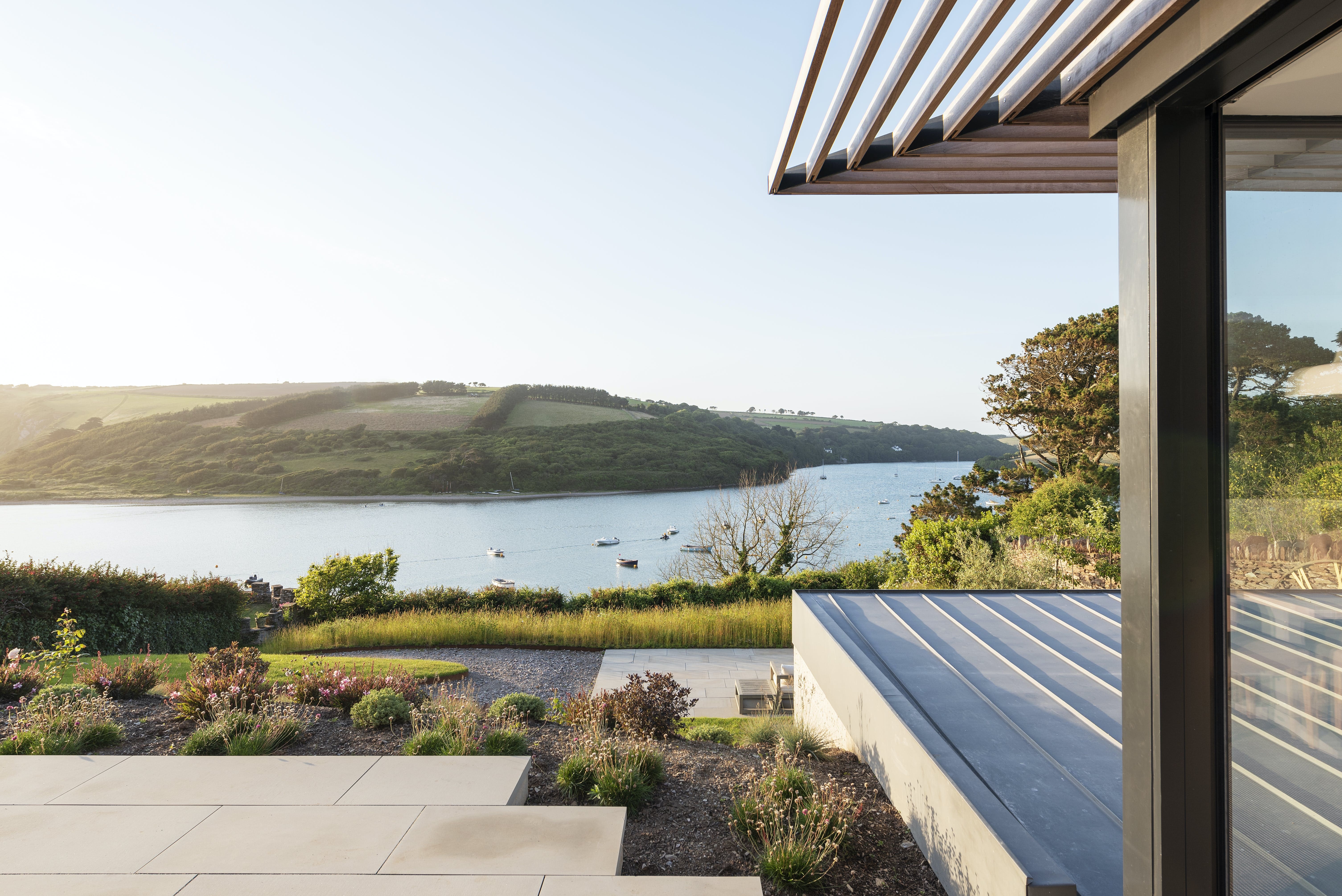 House Tides Salcombe: 4-Bedroom Luxury Apartment with Seaviews, Salcombe