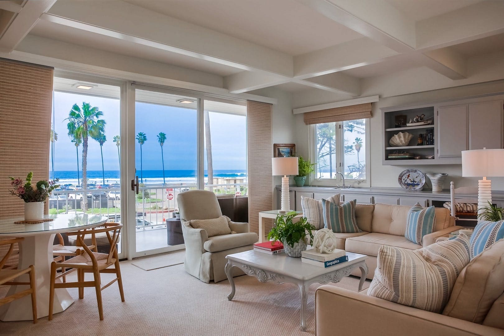 House Torrey La Jolla La Jolla 2: Luxury 5-Bedroom Apartment with Ocean Views, La Jolla