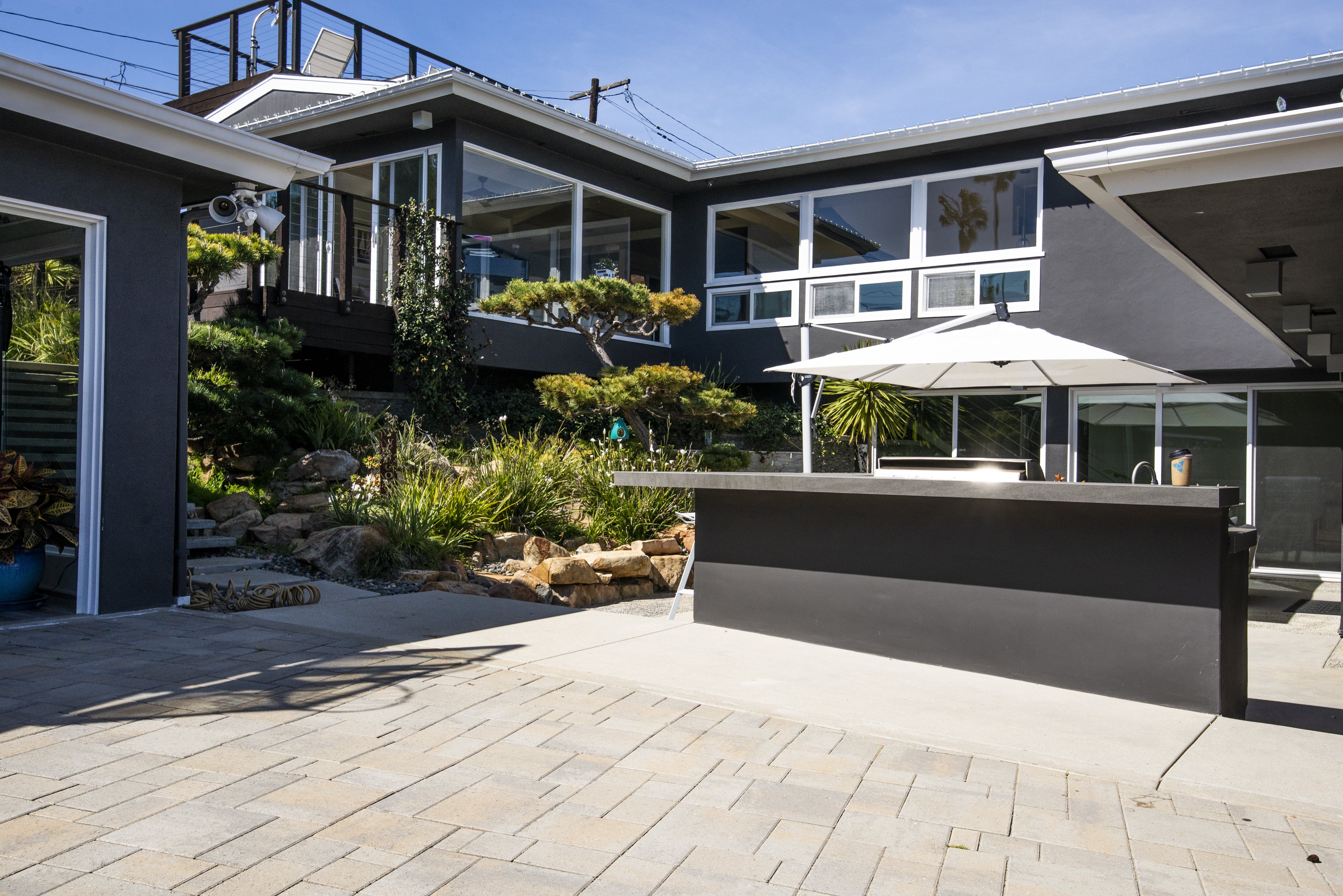 House Torrey Sunset: Elegant 3-Bedroom House with Hot Tub and Seaview, Sunset Cliffs