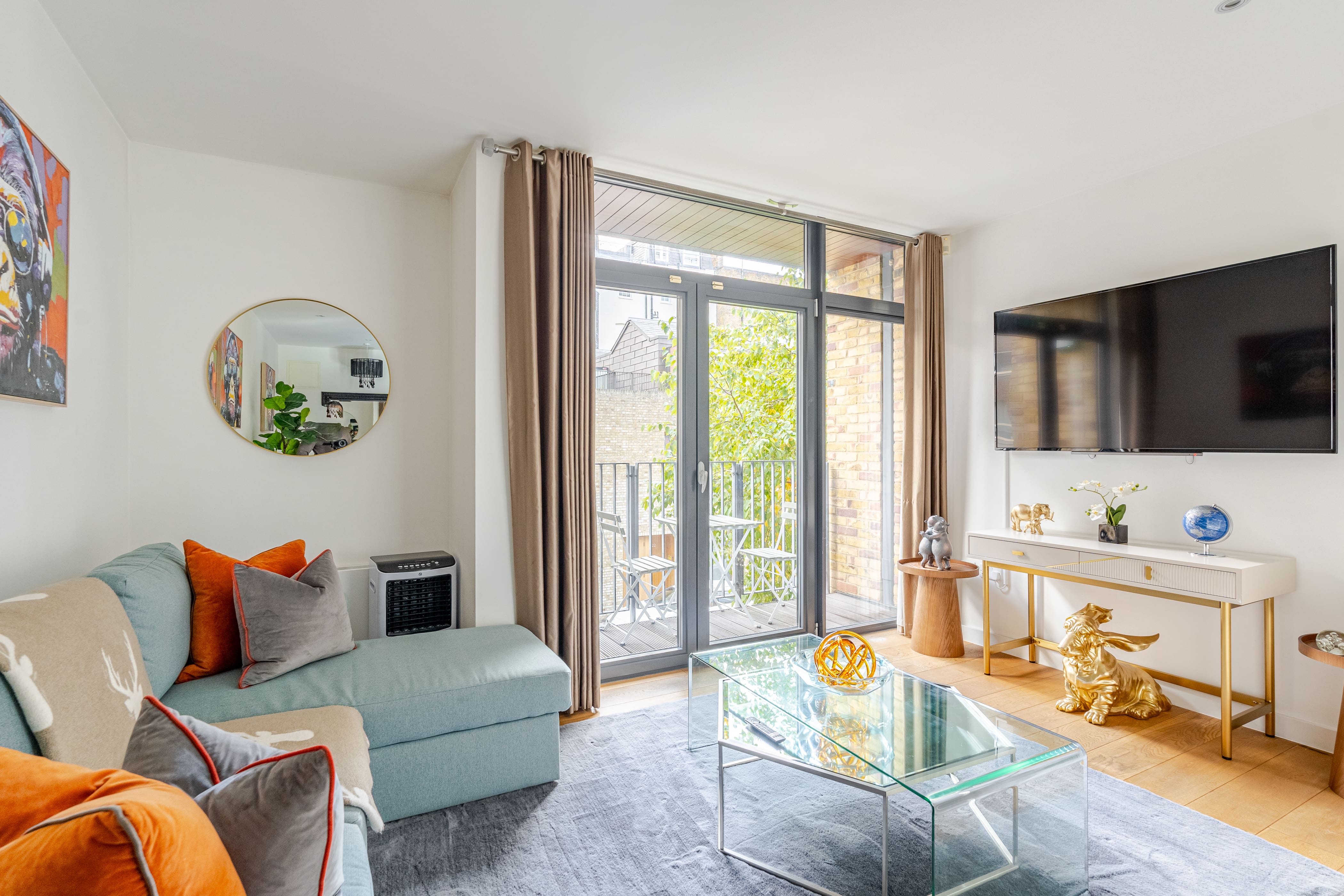 House Tyburn Marylebone Marylebone 7: Chic 2-Bedroom Townhouse with Balcony, Marylebone