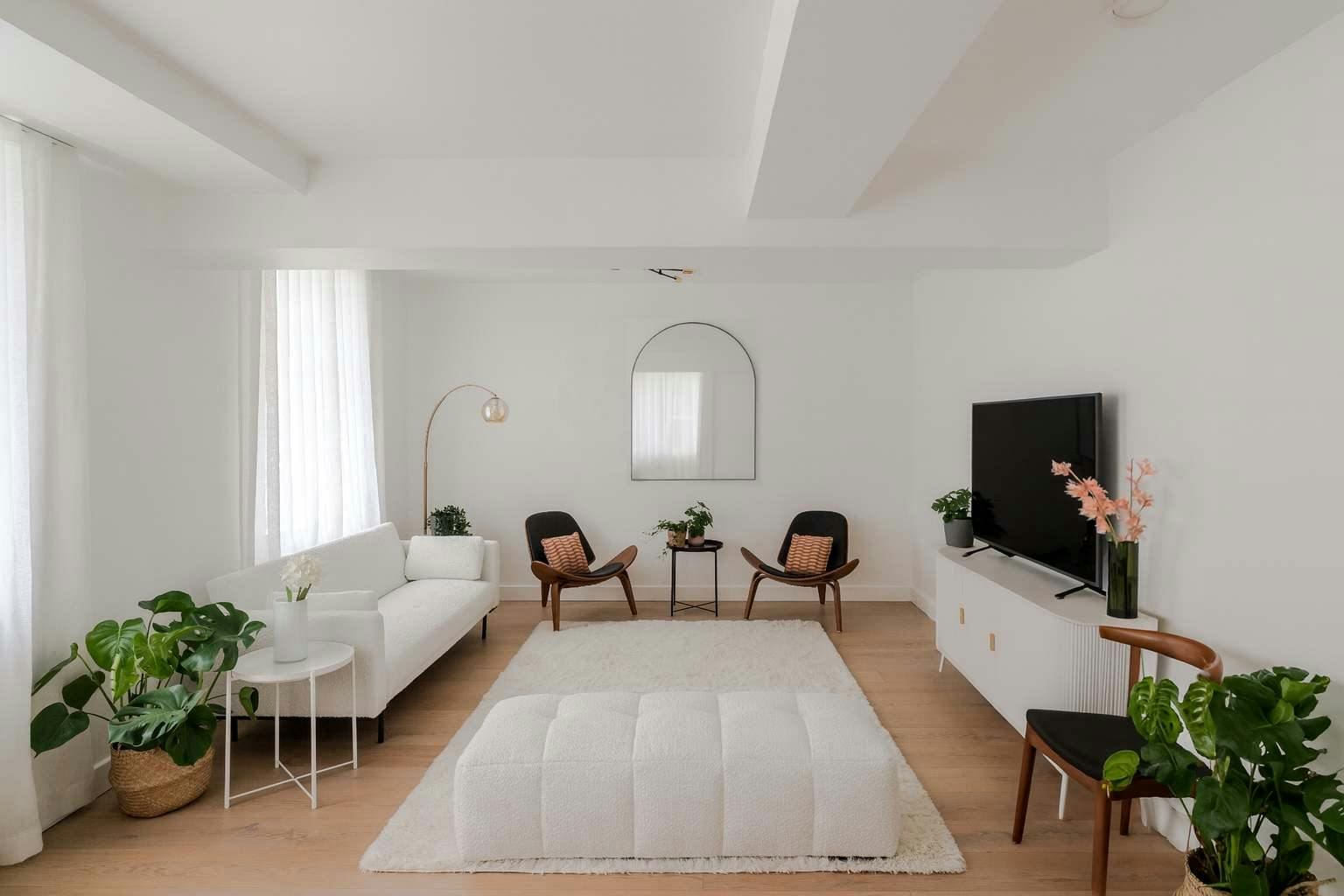 House Tyburn Marylebone Marylebone 9: Elegant 3-Bedroom Apartment with Balcony, Marylebone