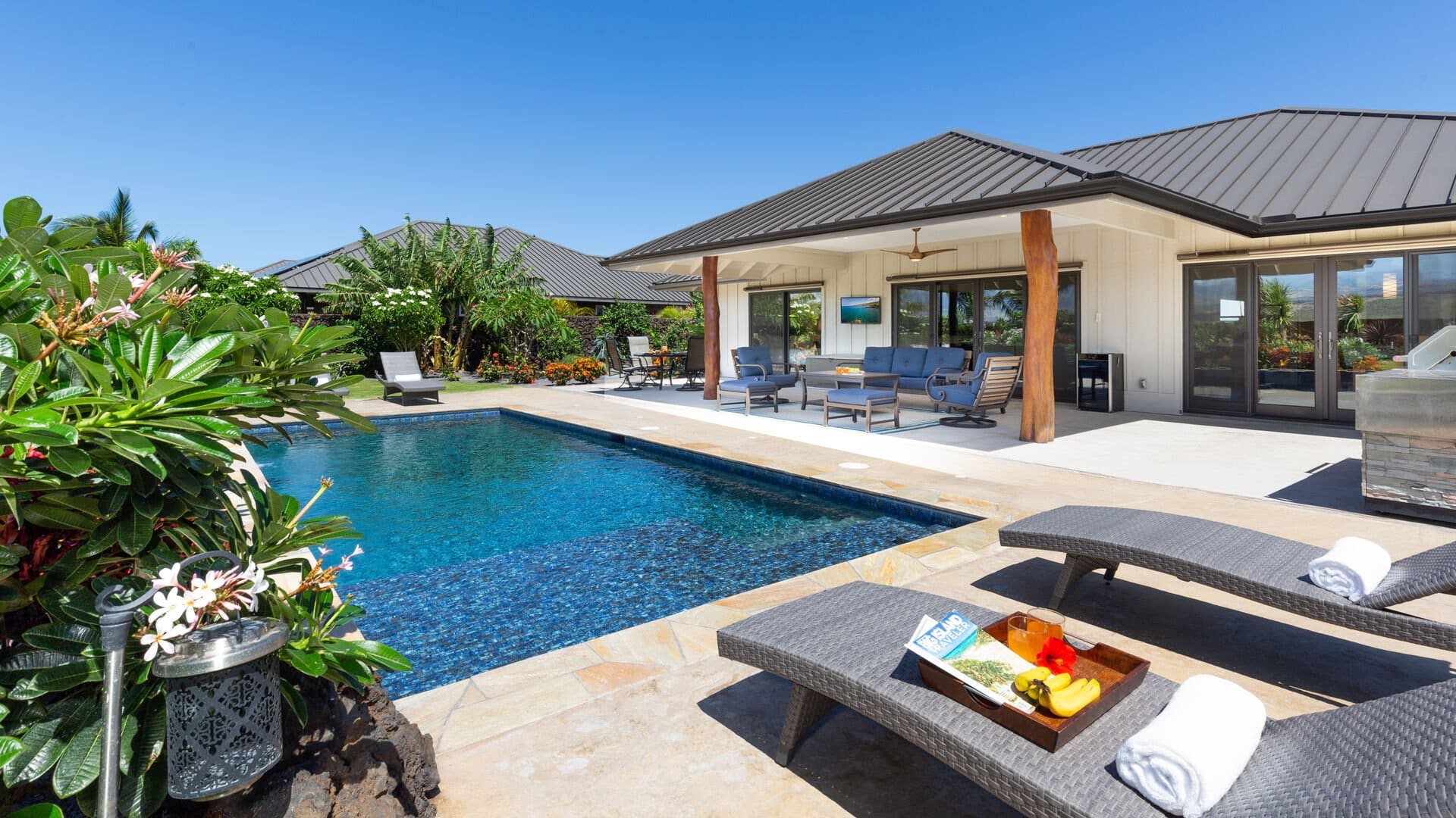 House Uluwehi Hawaii: Luxury 3-Bedroom Villa with Private Pool and Sea Views, Hawaii