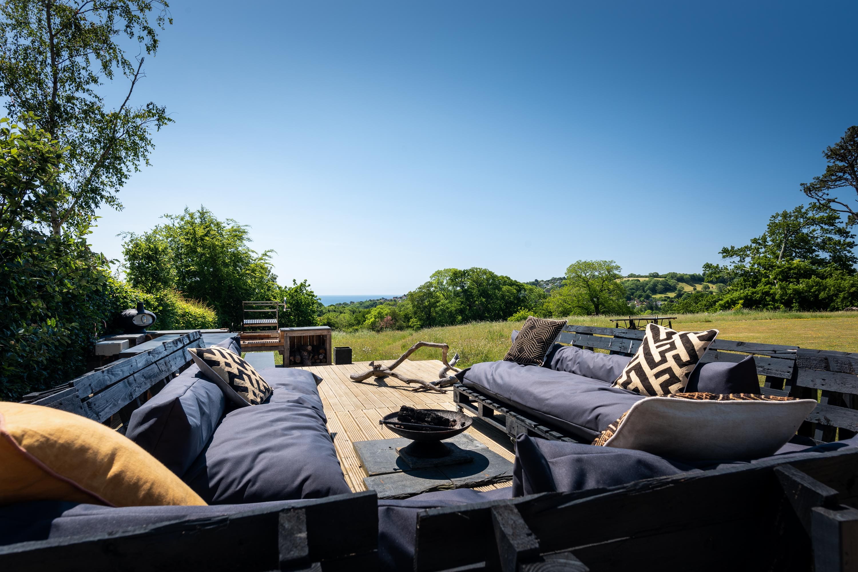 House Uplyme LymeRegis: Luxury 6-Bedroom Apartment with Sauna and Seaview, Lyme Regis