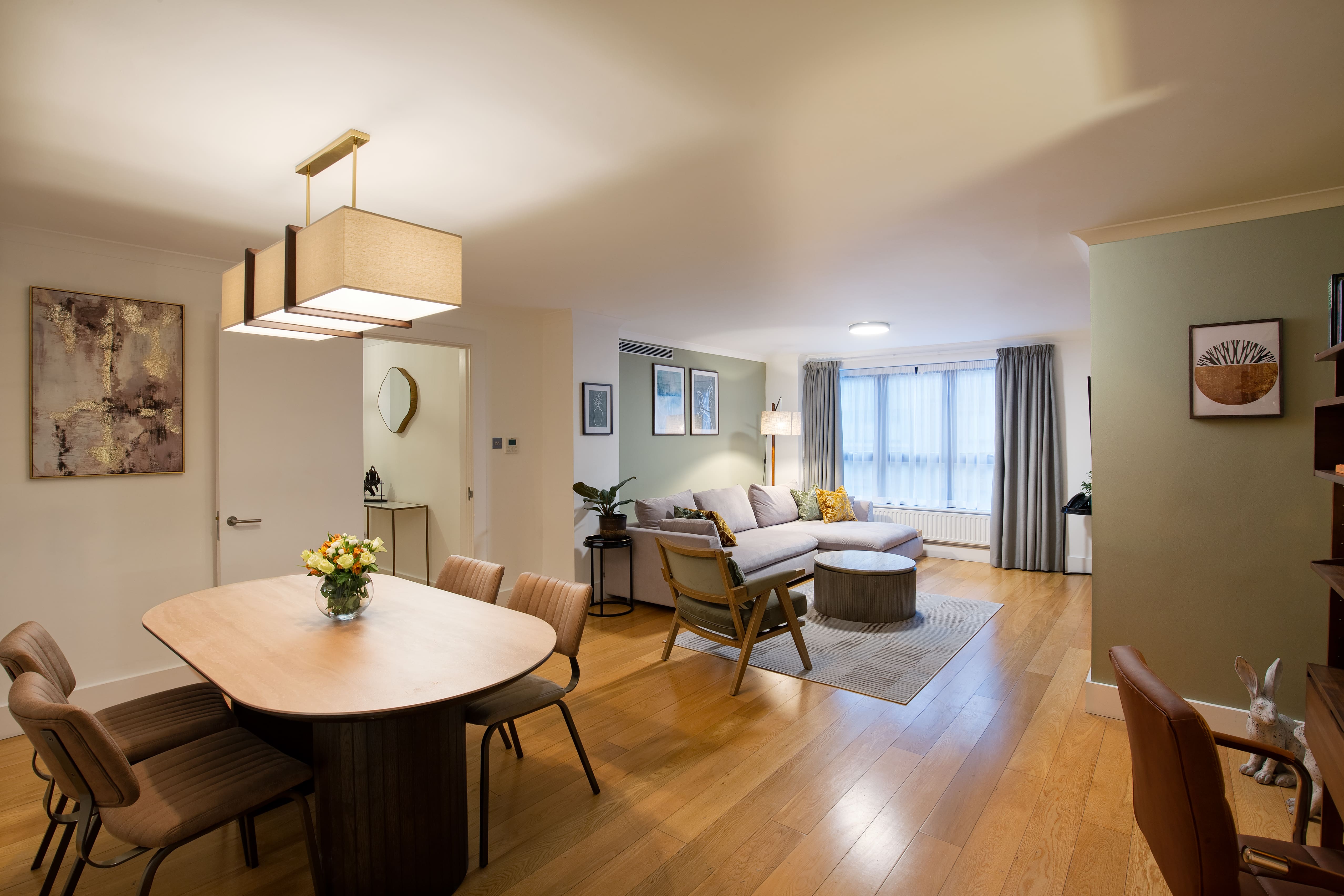House Walworth Kensington: Stylish 2-Bedroom Apartment with Terrace, Kensington