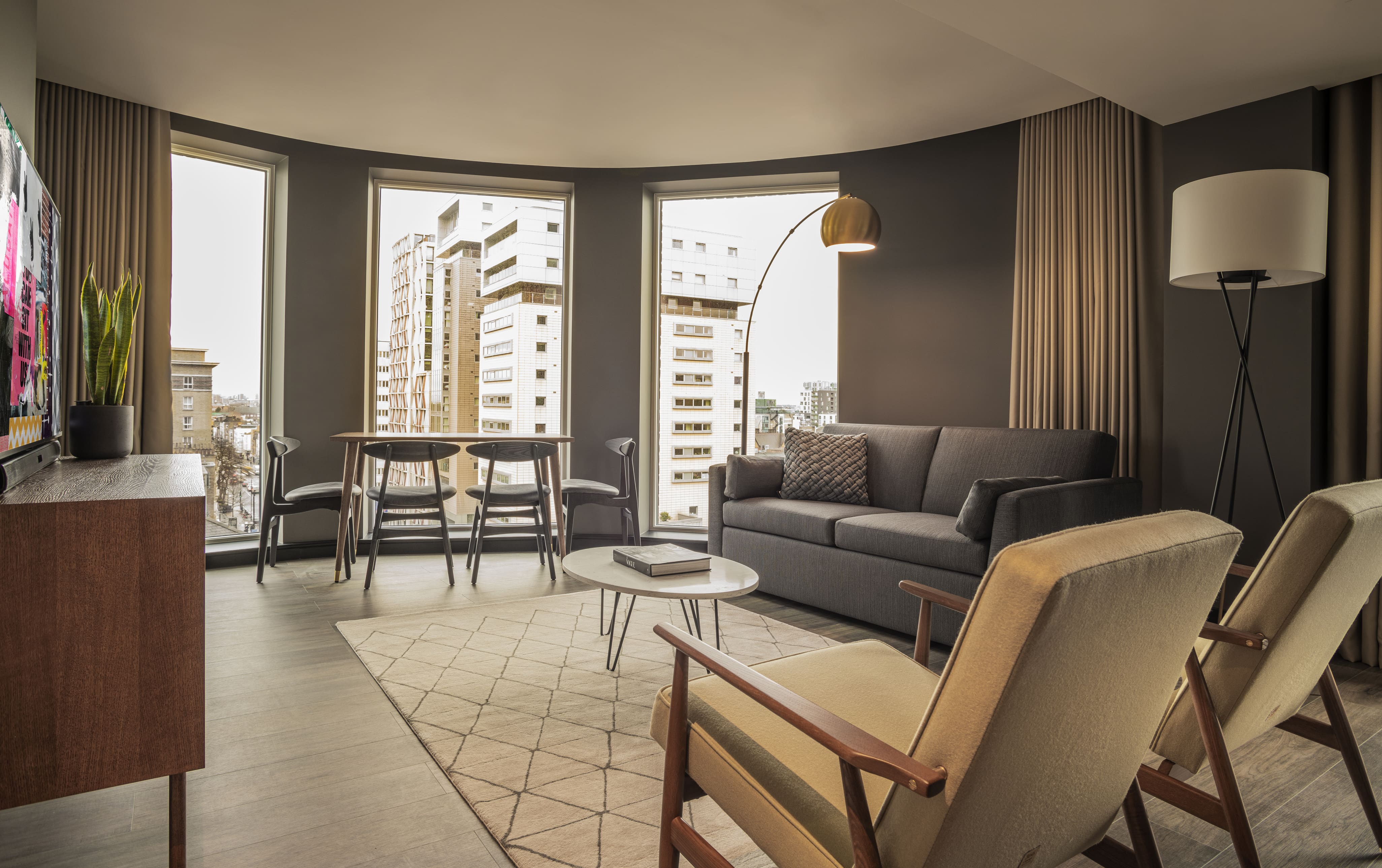House Wapping London: Luxury 2-Bedroom Apartment with Family-Friendly Features, Wapping