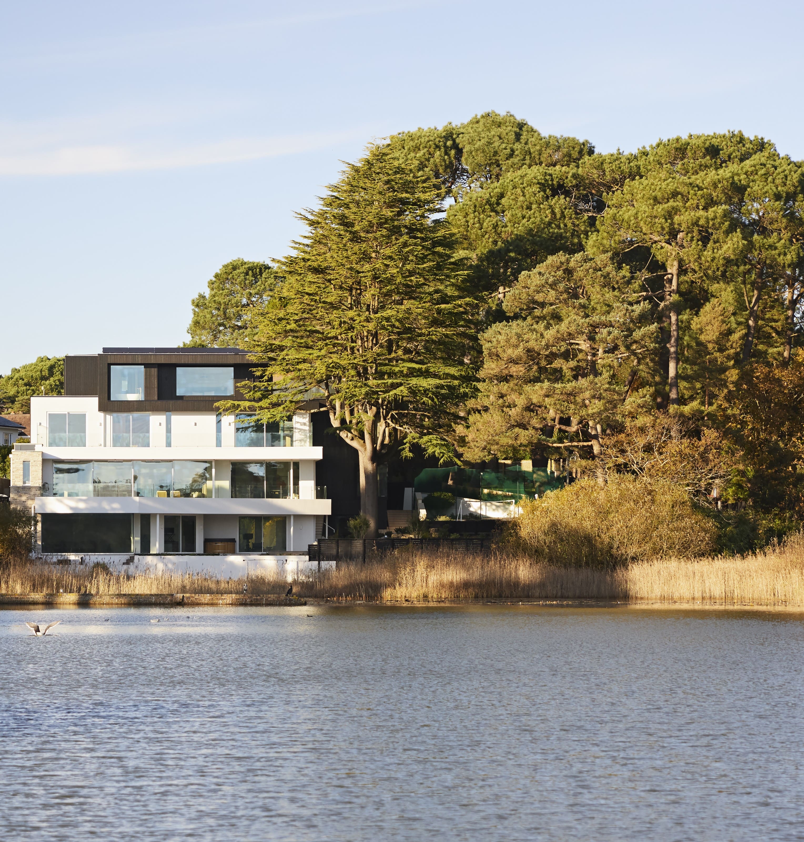House Wareham Poole: Luxury 6-Bedroom House with Seaview and Pool, Poole
