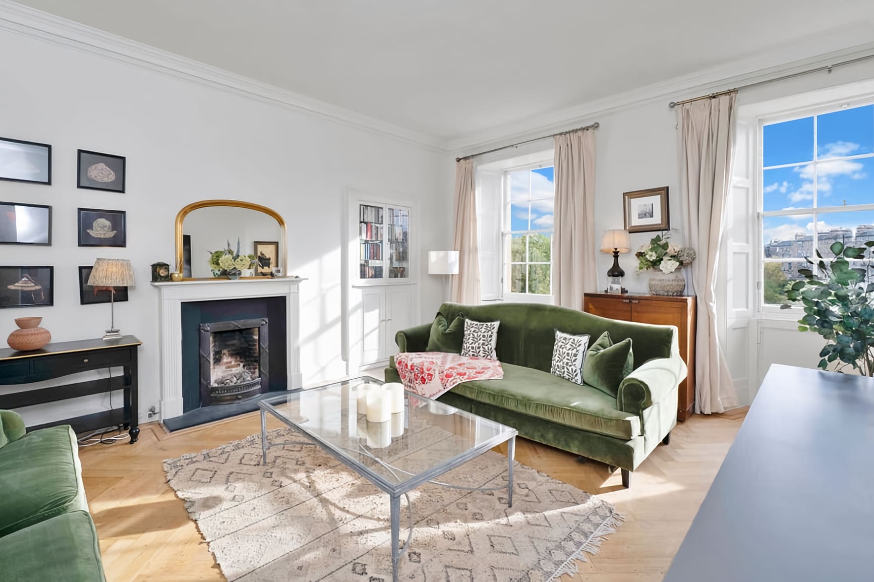 House Waterleaf Dean: Luxury 4-Bedroom Apartment Ideal for Families, Edinburgh
