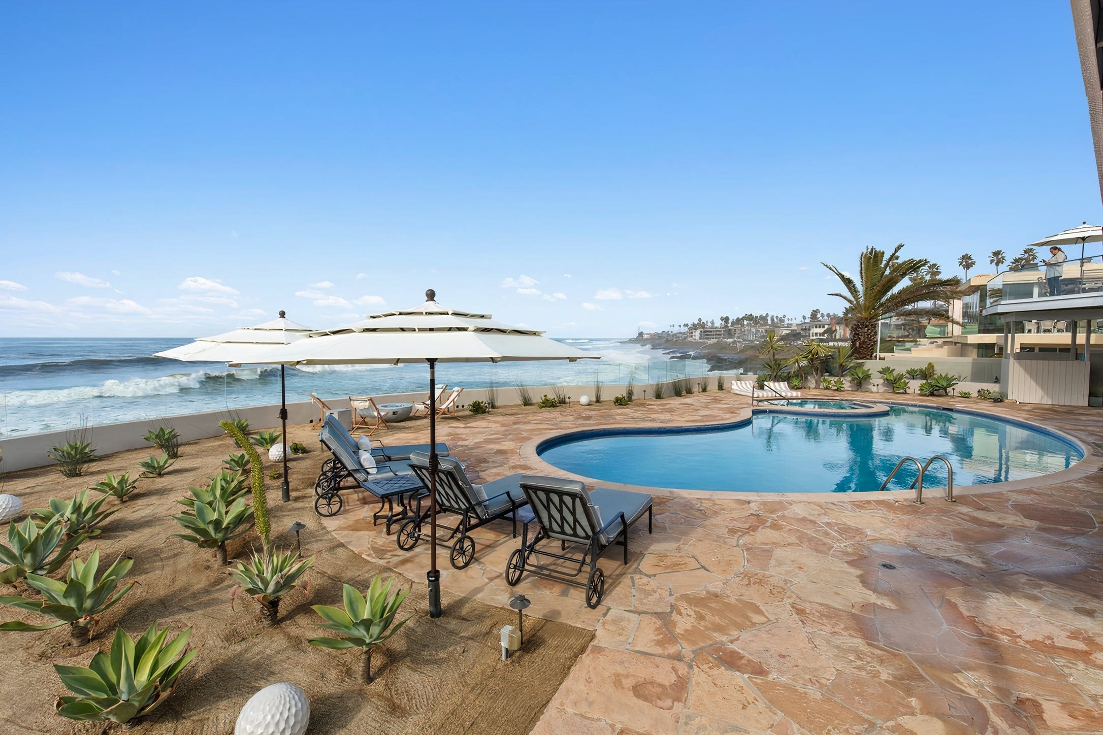 House Windansea La Jolla La Jolla: Luxurious 6-Bedroom Villa with Pool and Sea View, La Jolla