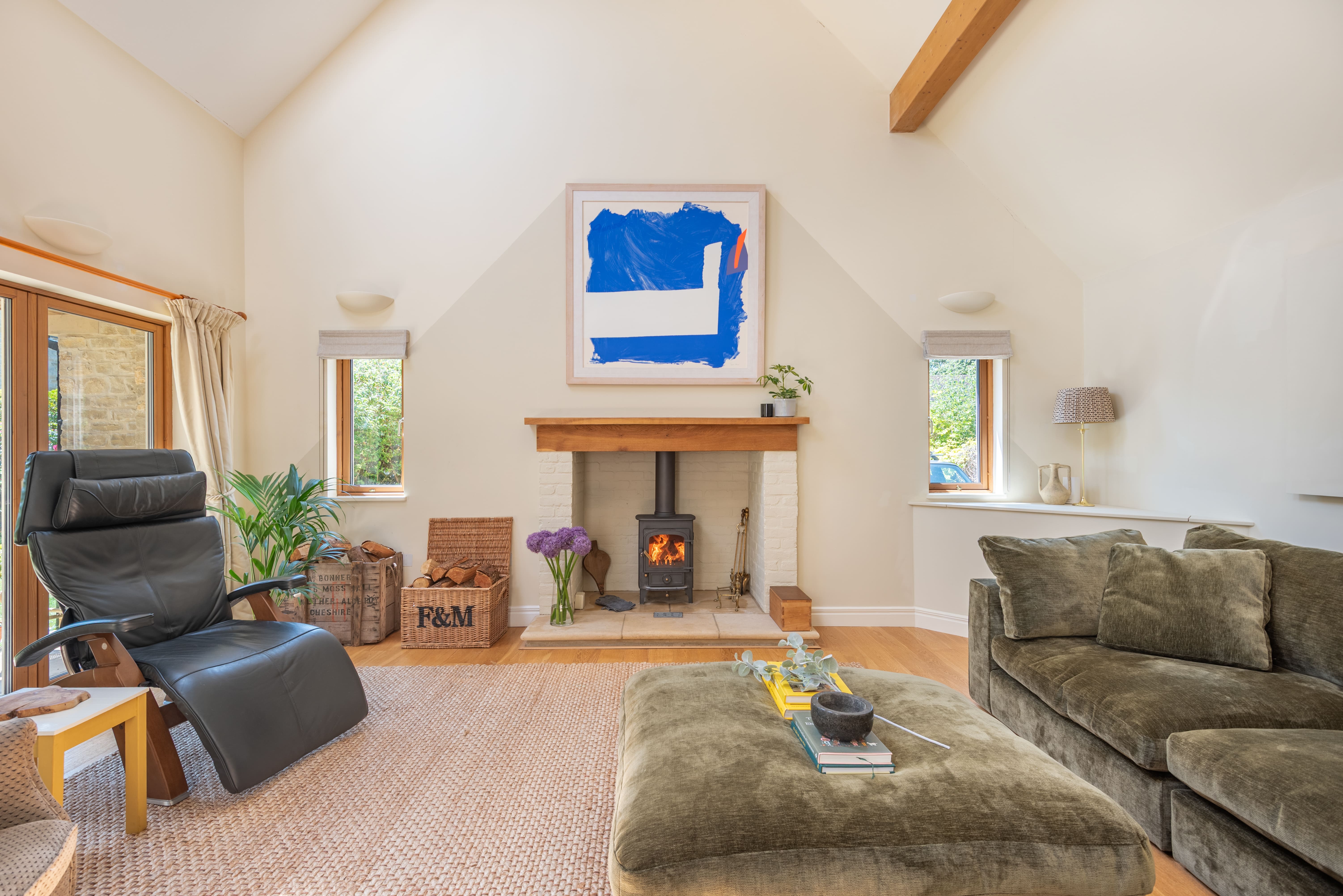 House Wychwood Charlbury: 4-Bedroom Sustainable Luxury House Rental in Oxfordshire Countryside