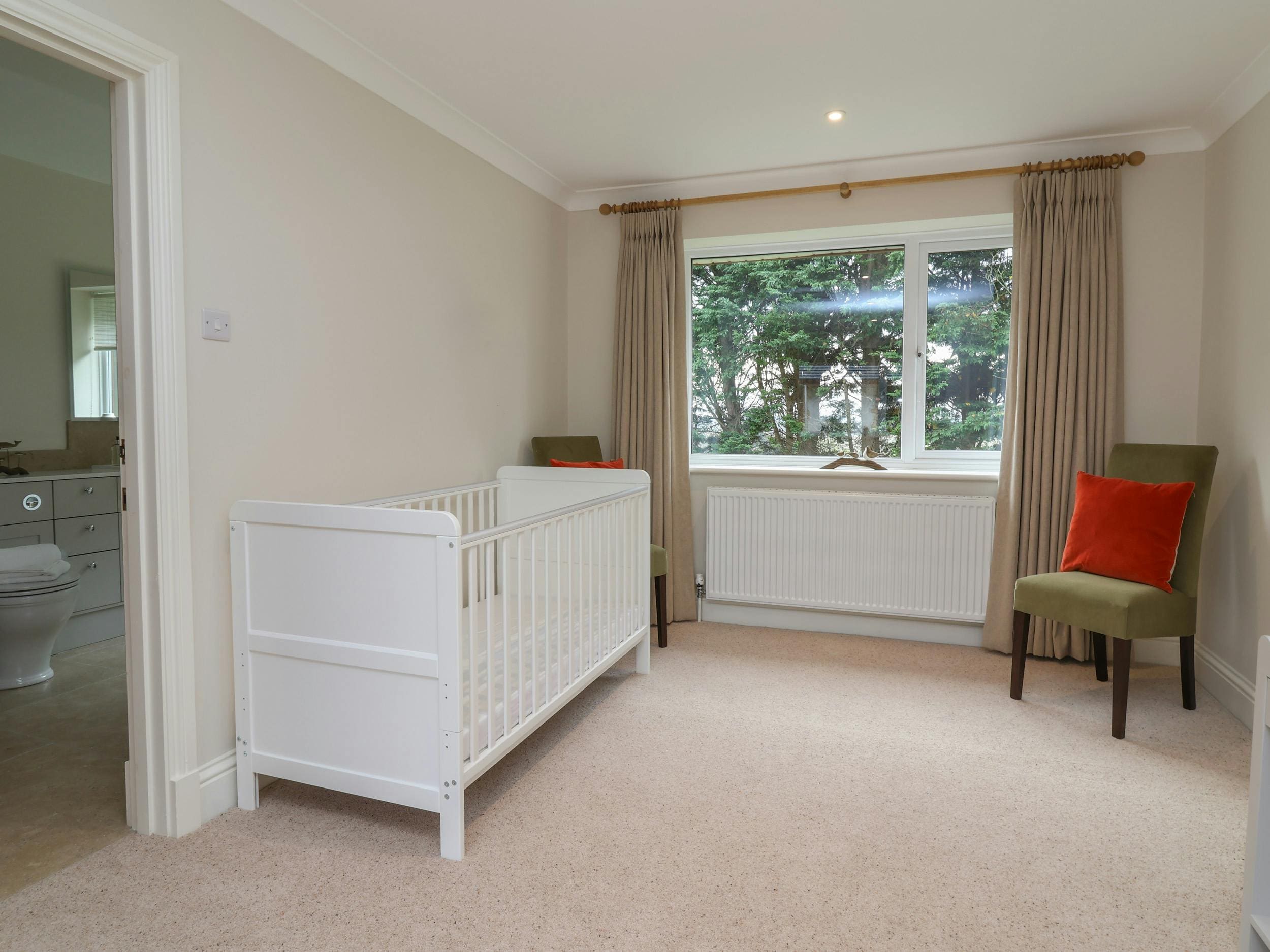 House Wytham Oxfordshire Oxfordshire: Luxury 8-Bedroom House in Countryside Setting, Oxfordshire