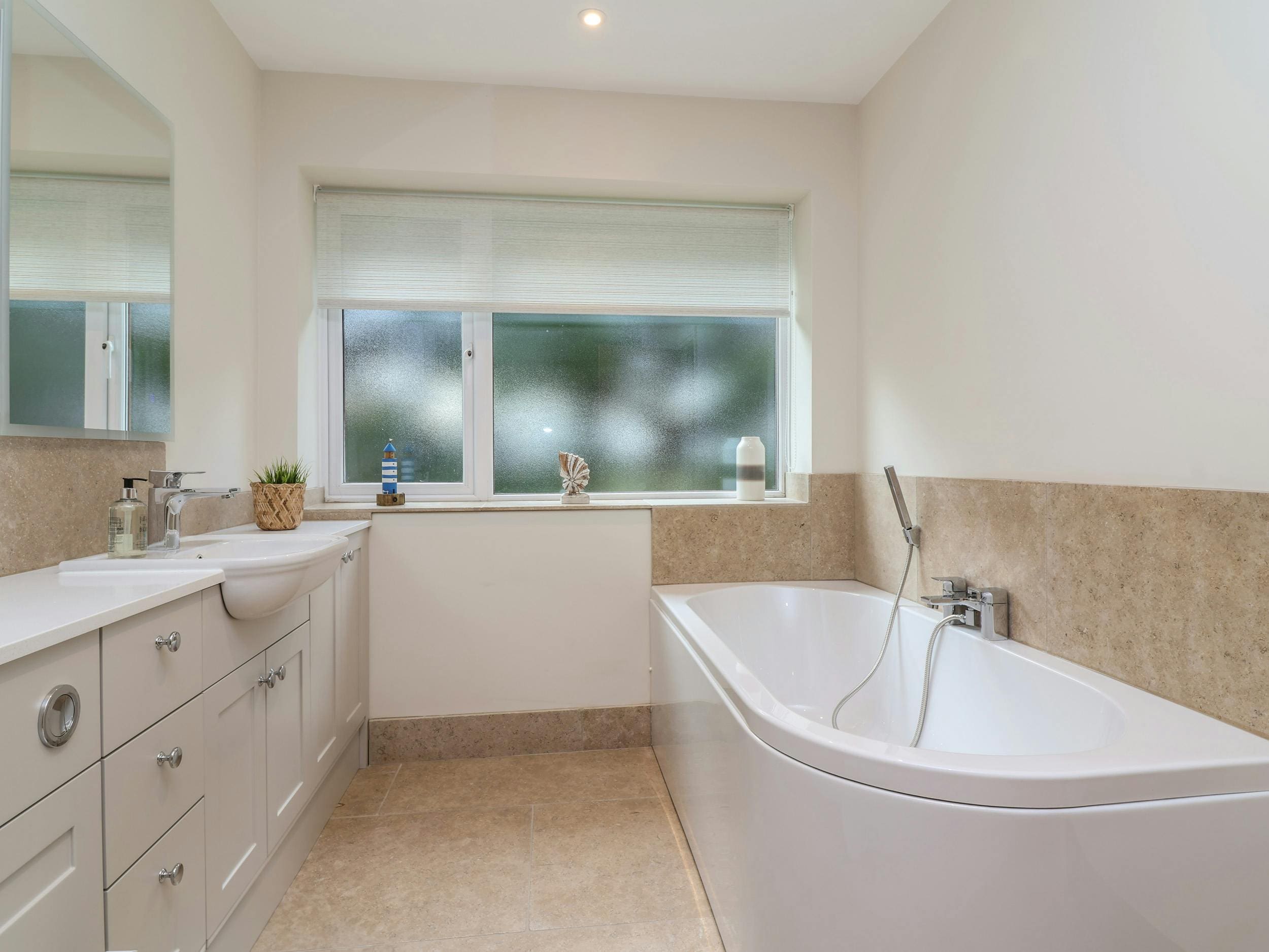 House Wytham Oxfordshire Oxfordshire: Luxury 8-Bedroom House in Countryside Setting, Oxfordshire