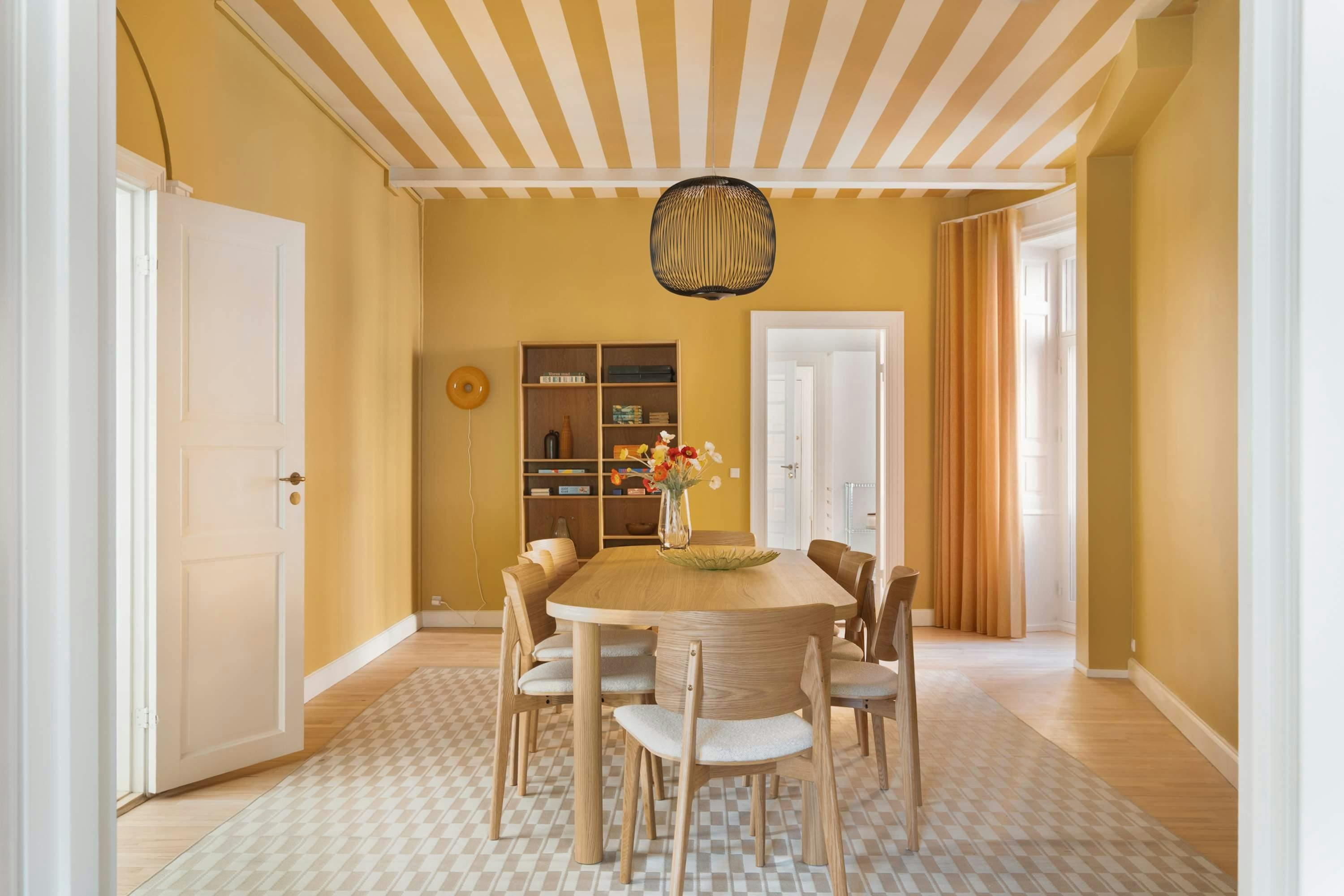 Hus Havfruen Gammel Strand: Spacious 4-Bedroom Apartment with Period Charm, Gammel Strand, Copenhagen