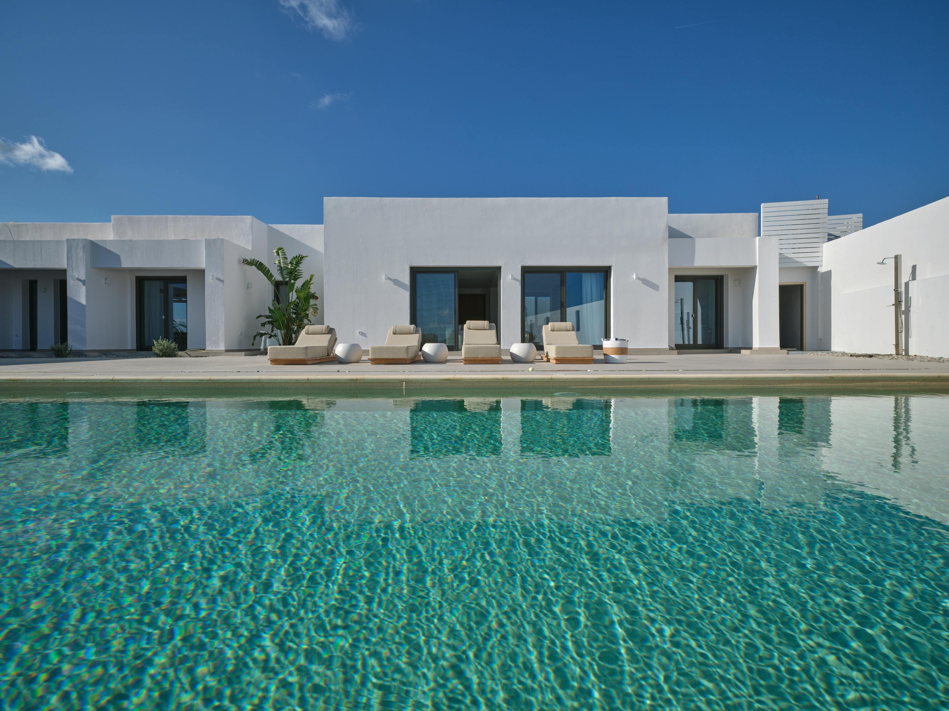 Kastro tis Agapis: Luxury 4-Bedroom House with Private Pool, Paros