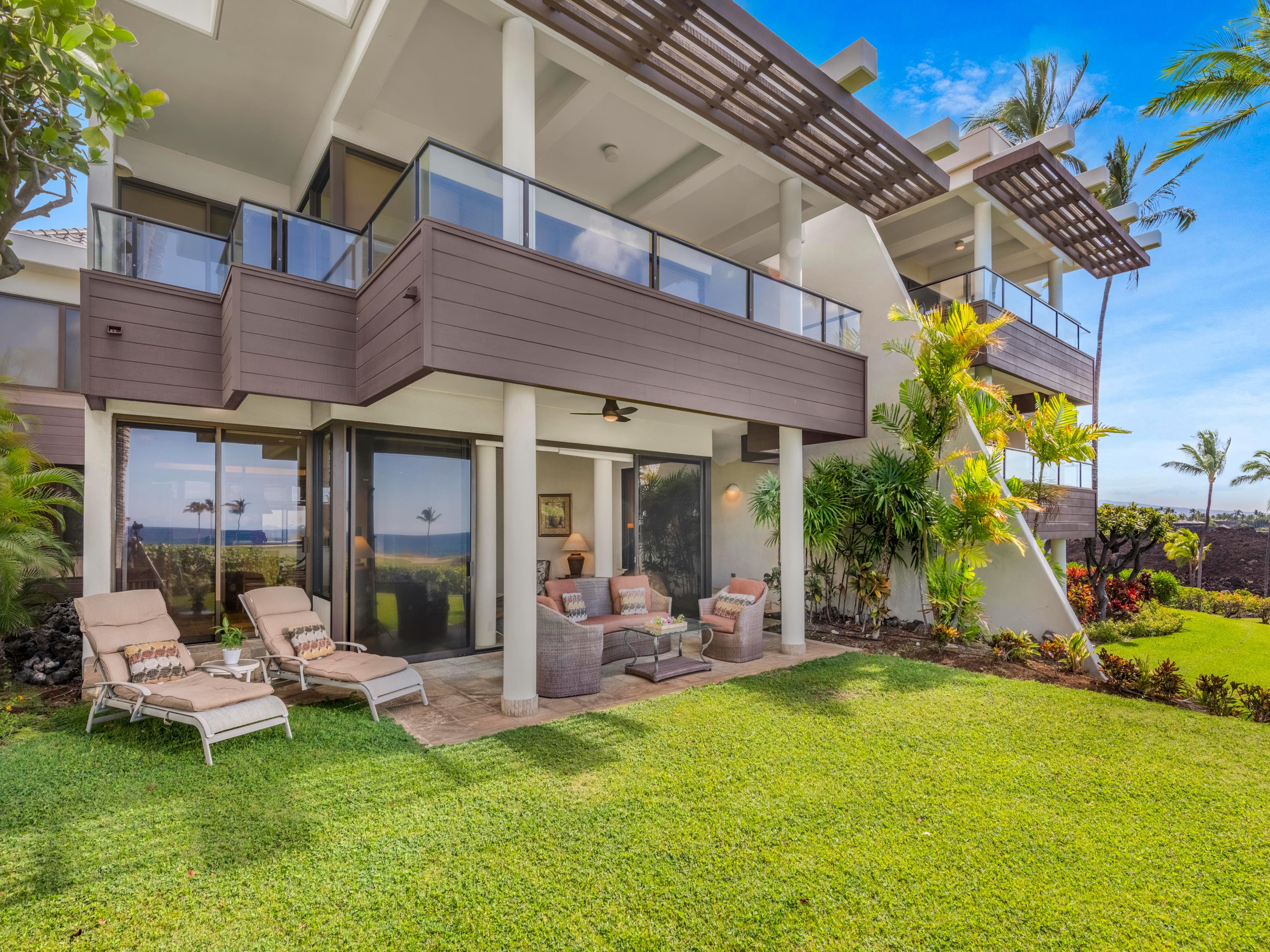 Kohala Bay Retreat: Oceanview 2-Bedroom Resort Villa Rental Hawaii with Pool and Sauna