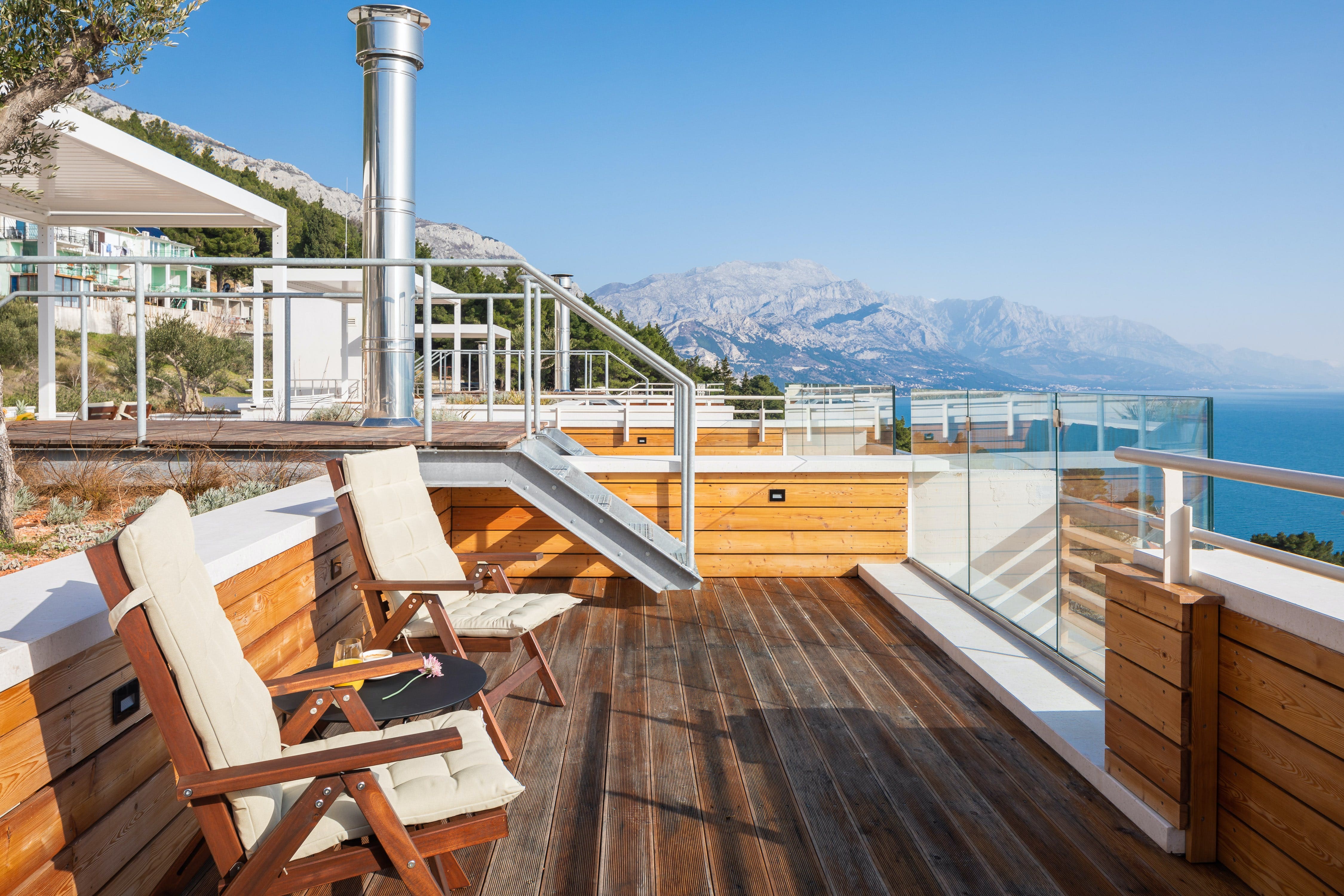 Kuća Biokova: Stunning Luxury Villa Rental with Seaview and Pool, Split