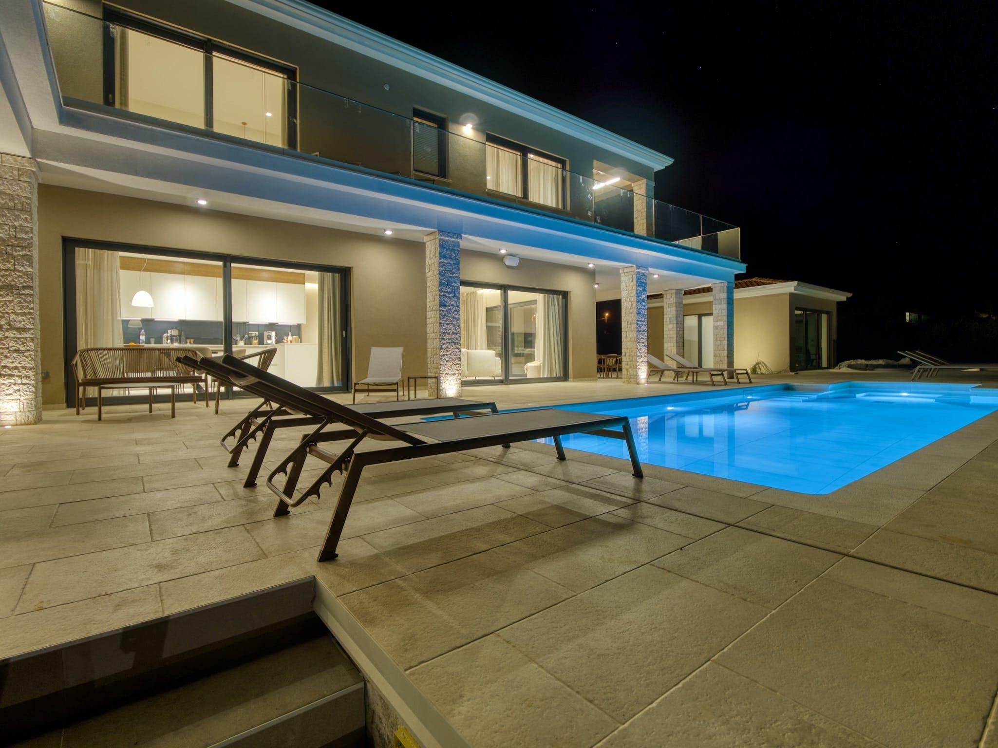 Kuća Bora Pula: Spacious 4-Bedroom Apartment with Hot Tub and Pool, Istria