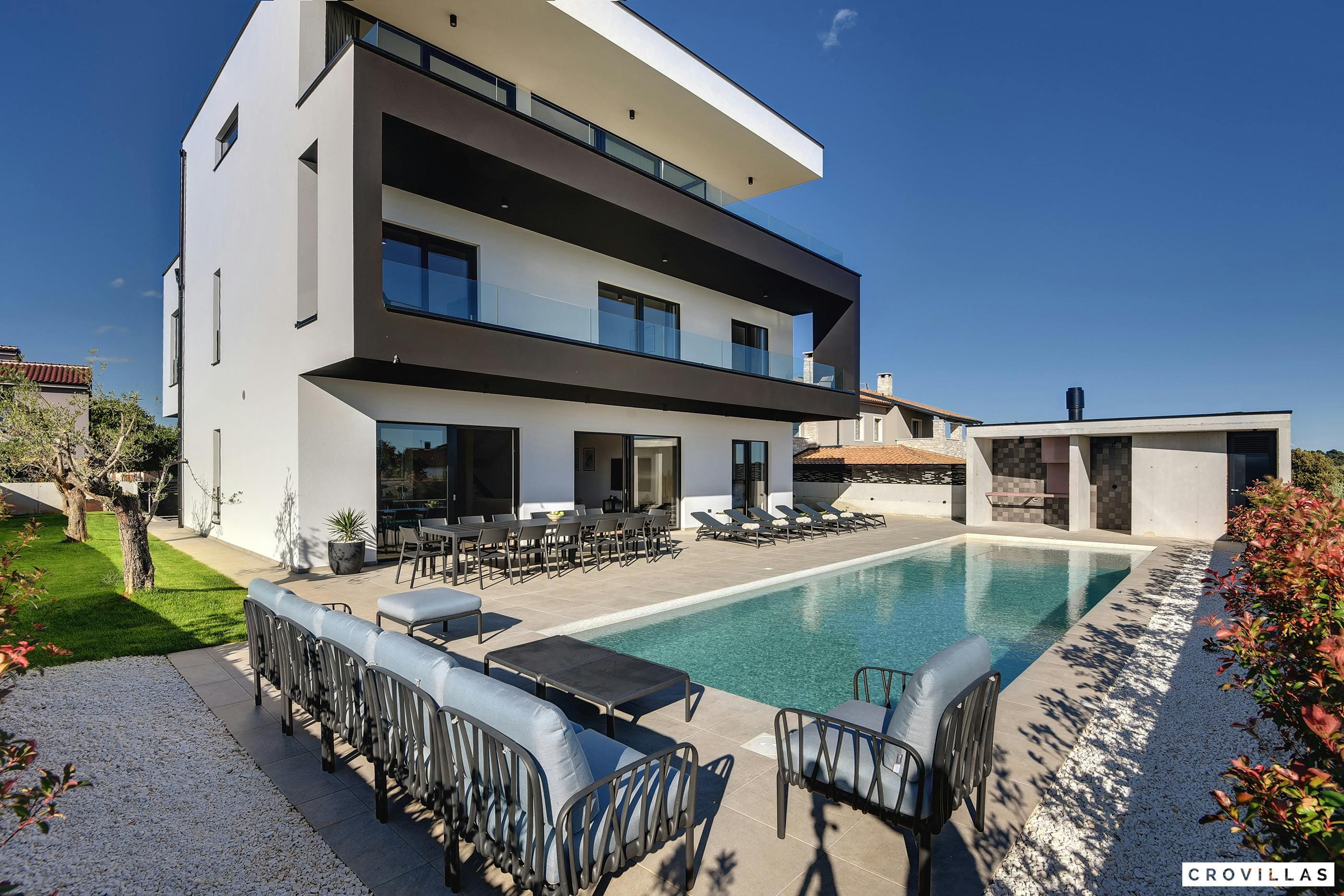 Kuća Brijuni Pula: Spacious 7-Bedroom Apartment with Pool and Seaview, Istria