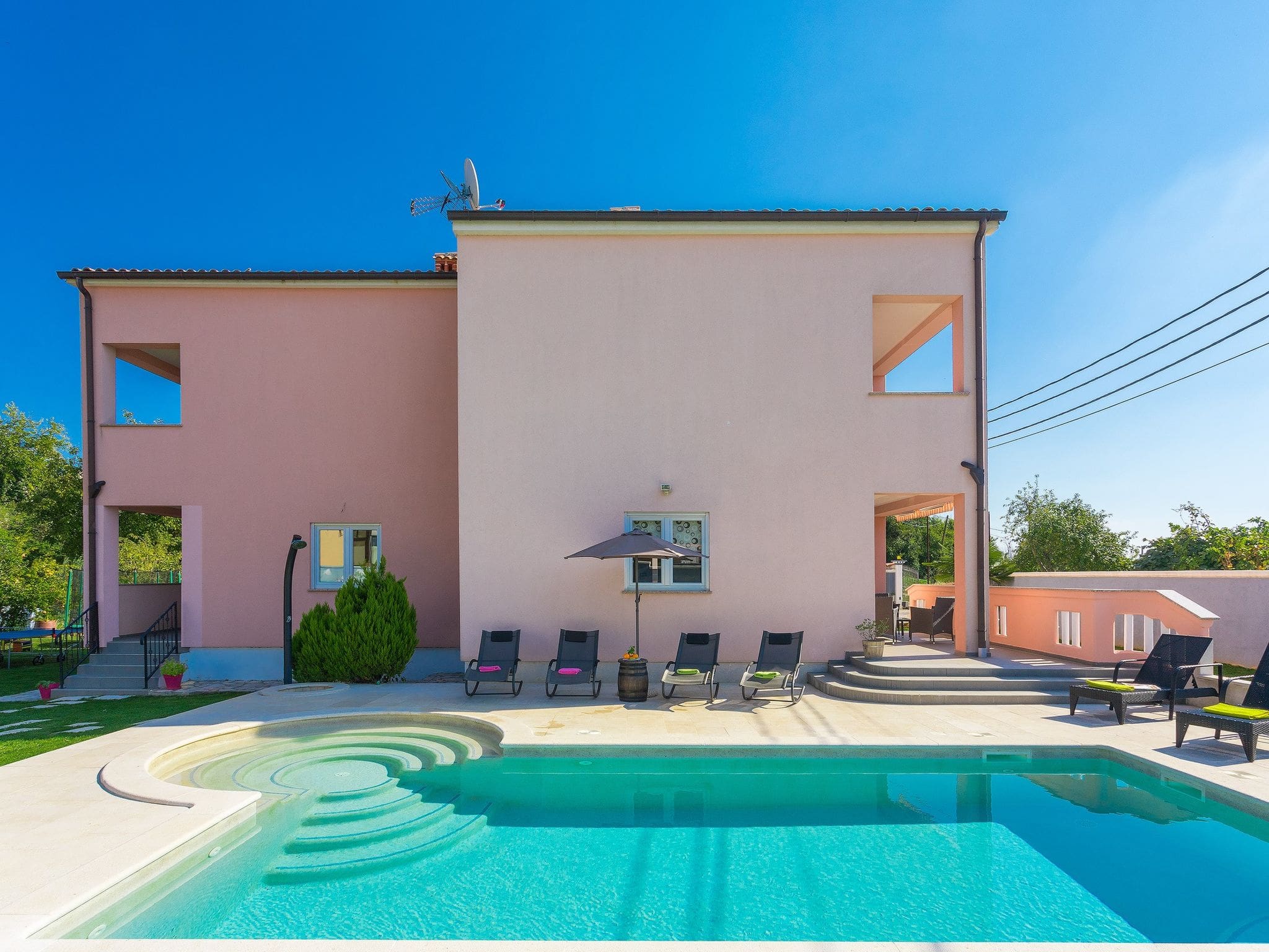 Kuca Bura Barban: Spectacular 6-Bedroom Family Villa with Heated Pool and Sauna in Rural Istria