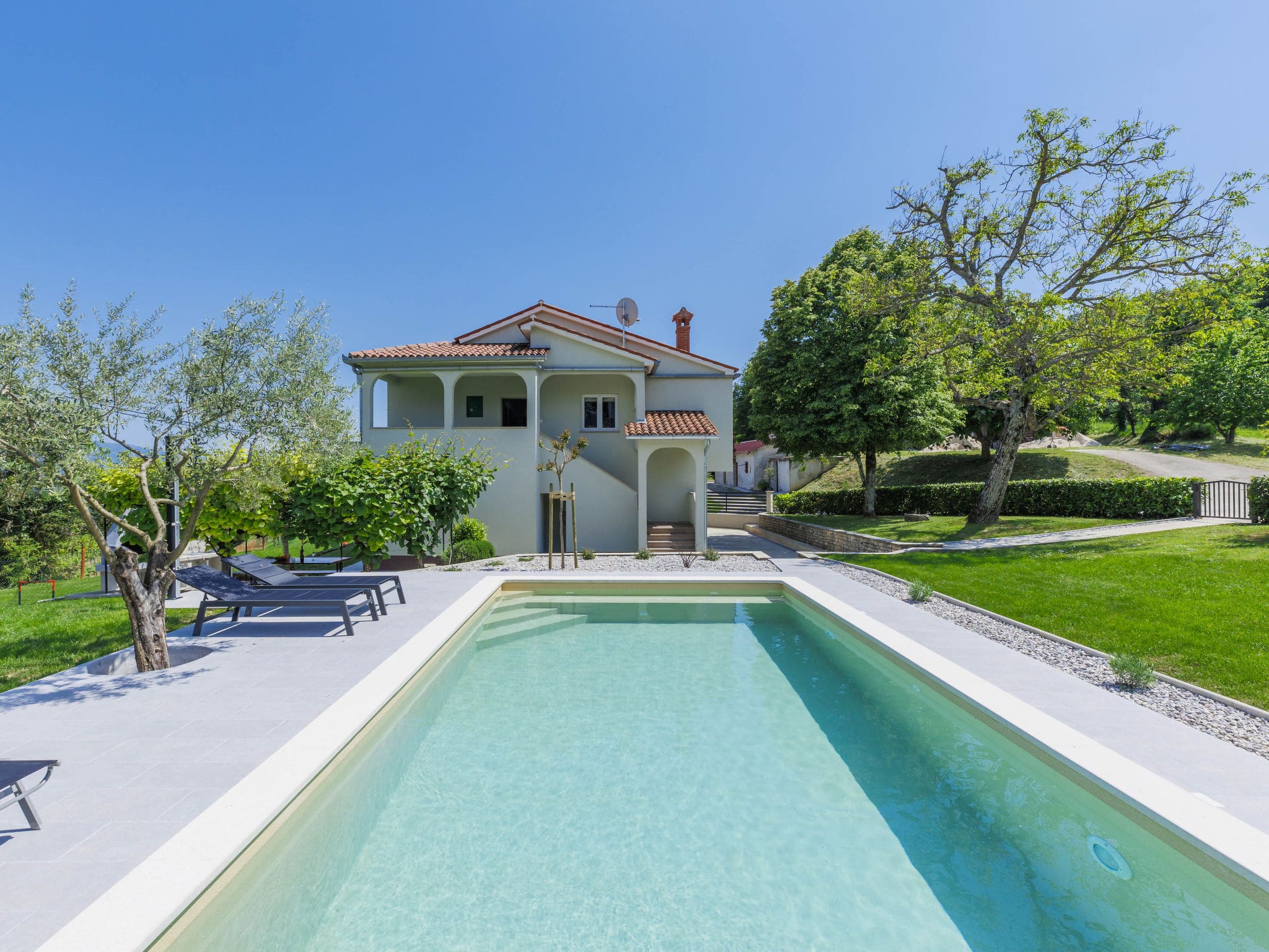 Kuca Bura Pican: Luxury 3-Bedroom Villa with Private Pool and Garden in Central Istria Croatia