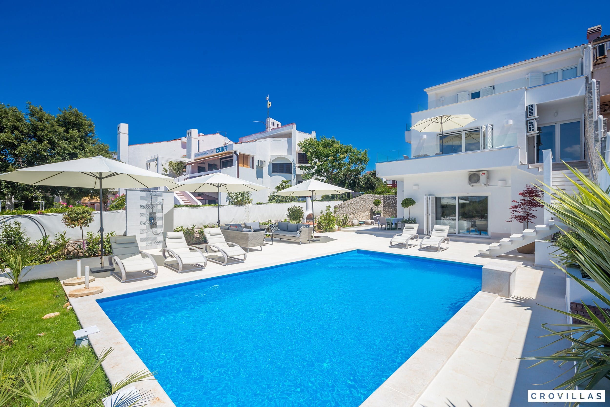 Kuća Bura Punat: Spacious 6-Bedroom Apartment with Seaview and Pool, Primorje-Gorski Kotar County