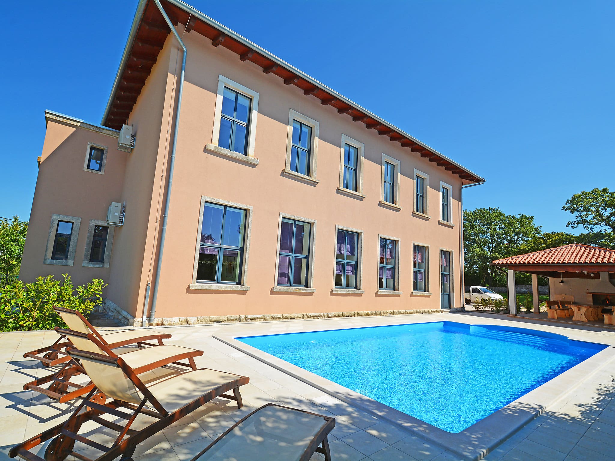 Kuca Bura Tinjan: Spectacular 9-Bedroom Historic Villa with Private Pool and Tennis Table in Istria Croatia